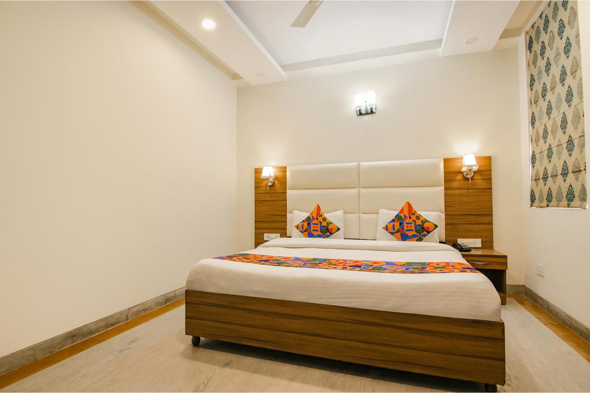 Leaf 9, Cyber Near Ambience Mall Hotel Gurgaon