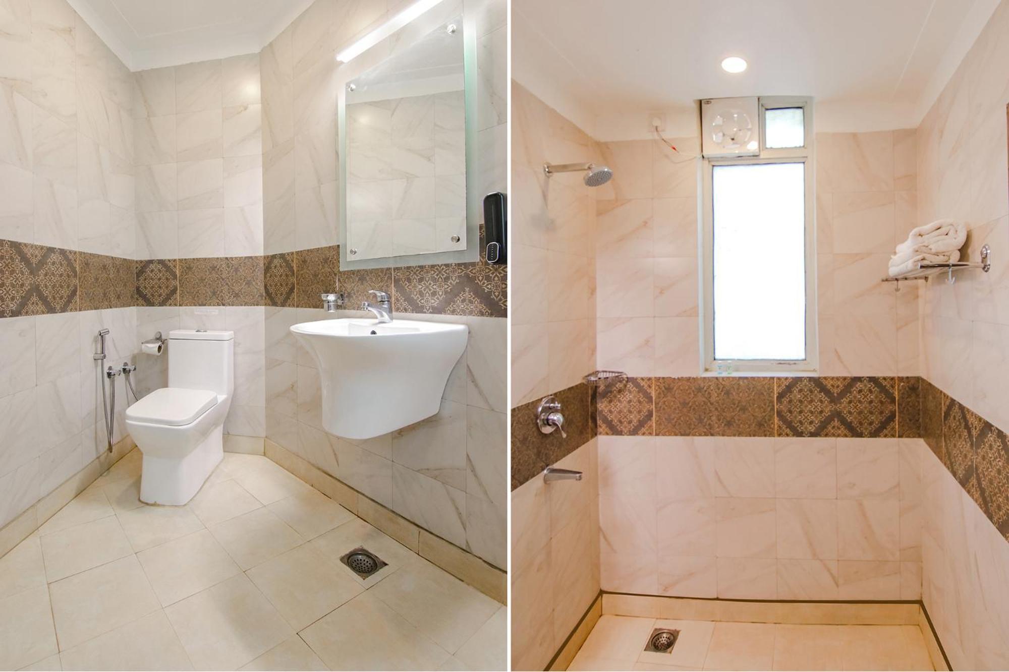 Leaf 9, Cyber Near Ambience Mall 3* Gurgaon