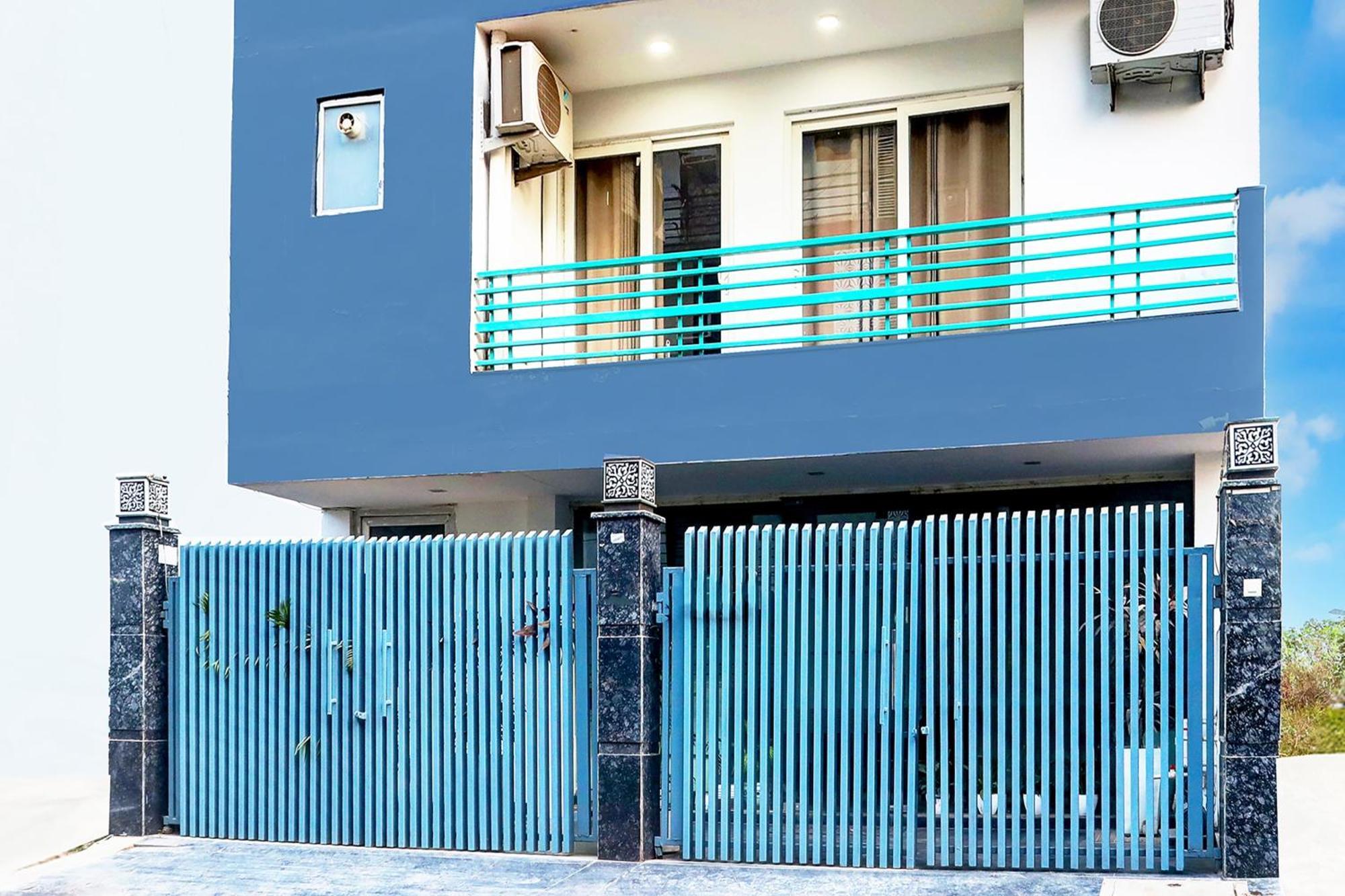 Super Townhouse Sector 52 Near Artemis Hospital *