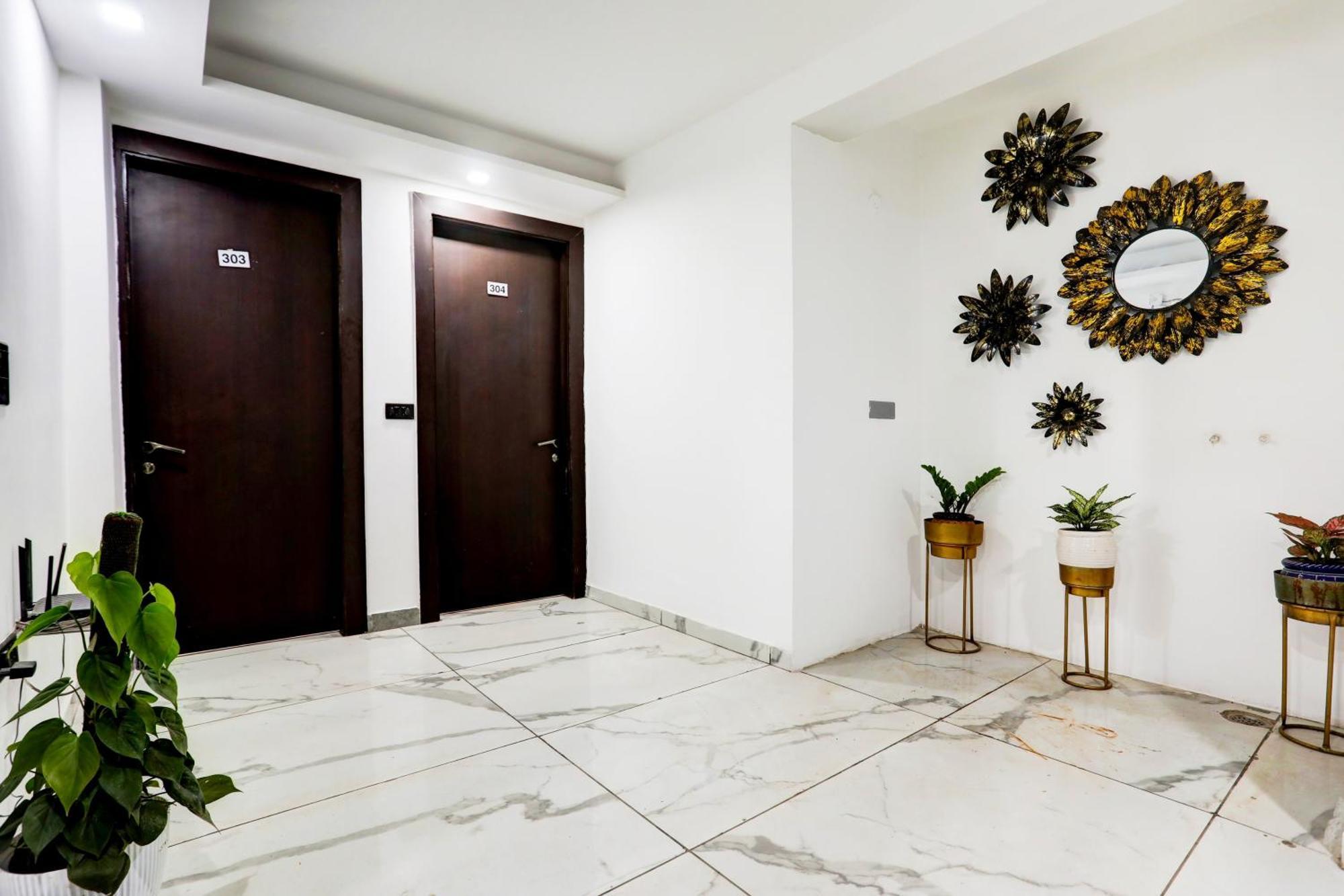 Hotel Super Townhouse Sector 52 Near Artemis Hospital Gurgaon