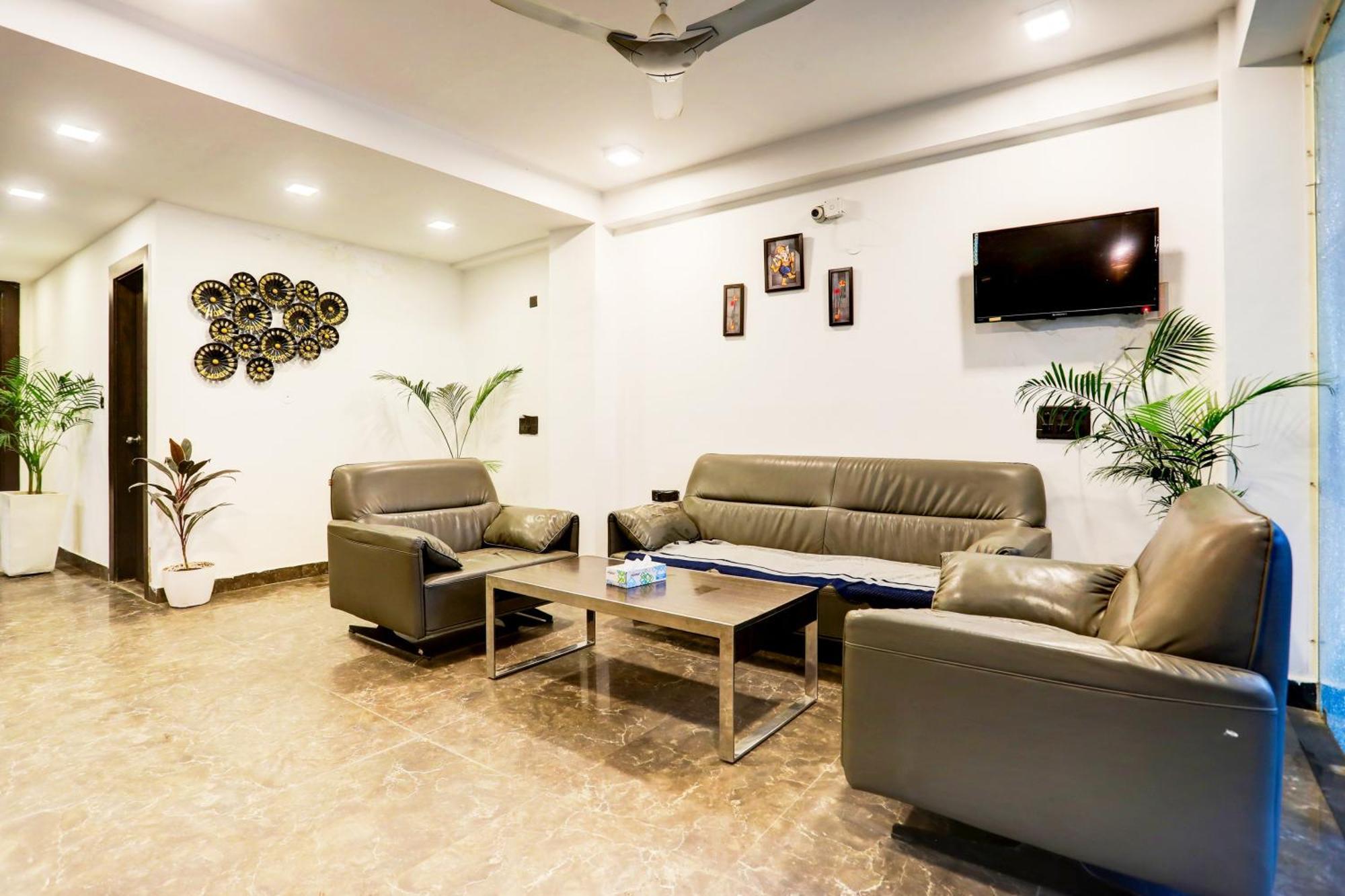 Super Townhouse Sector 52 Near Artemis Hospital *