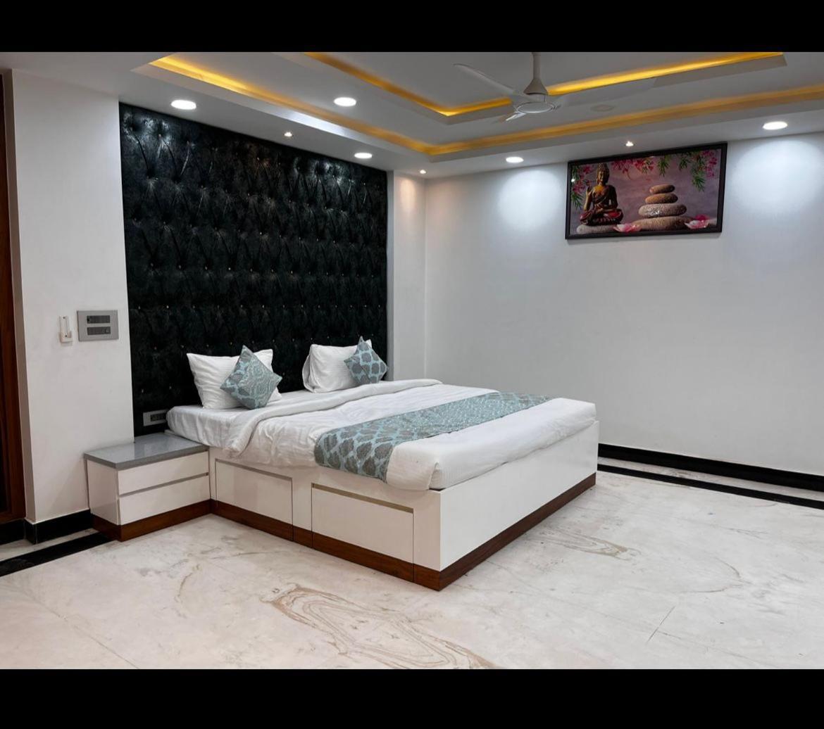 Rajmahal Suits