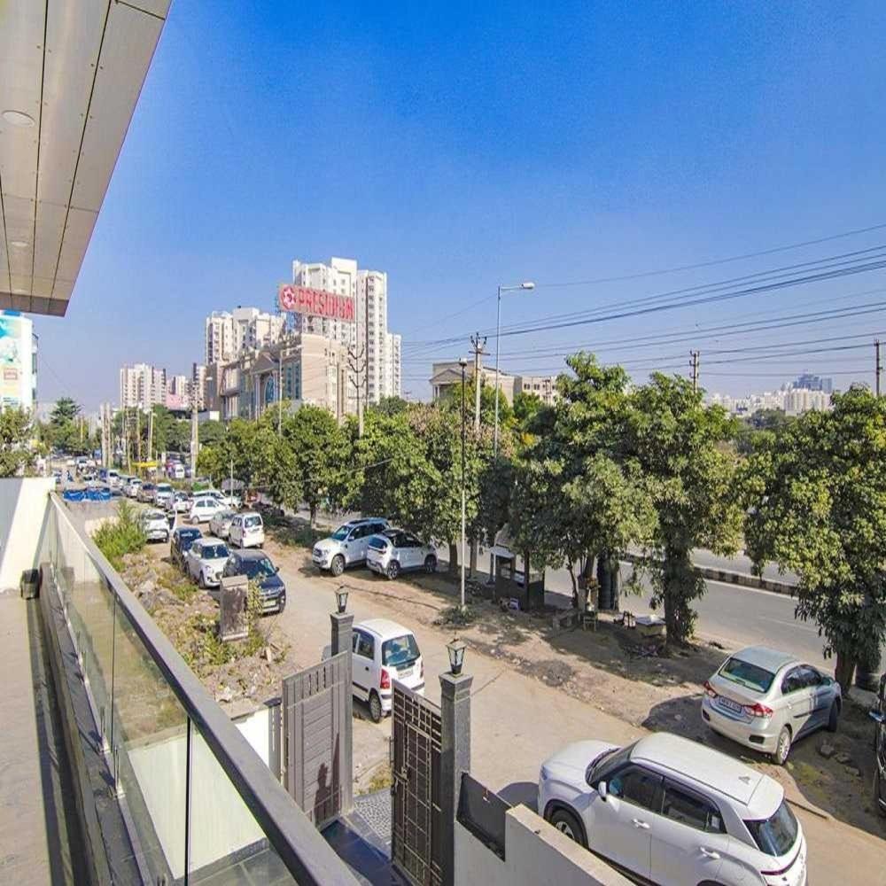 Hotel Viraj 3*