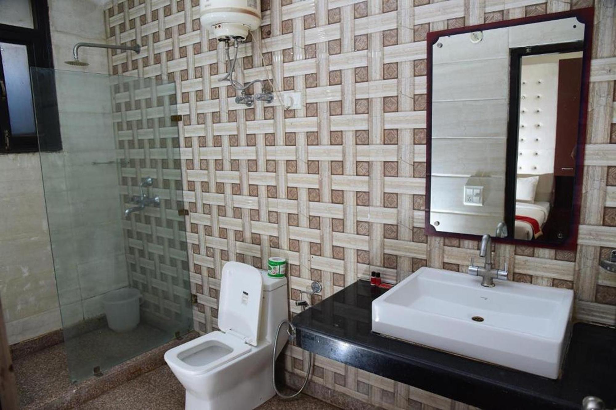 Kabul Medanta Hospital, Gurugram 3*