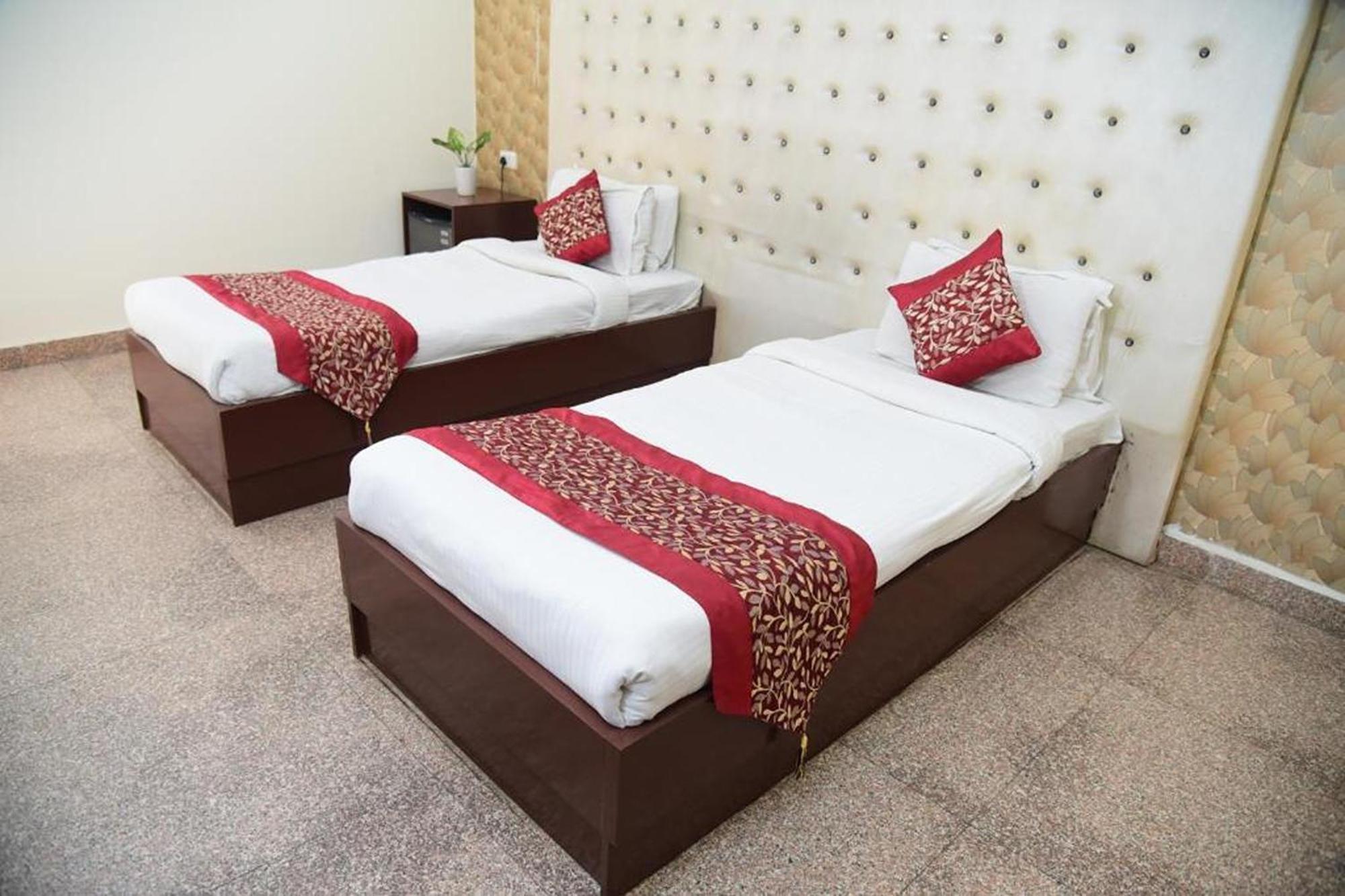 Kabul Medanta Hospital, Gurugram Hotel