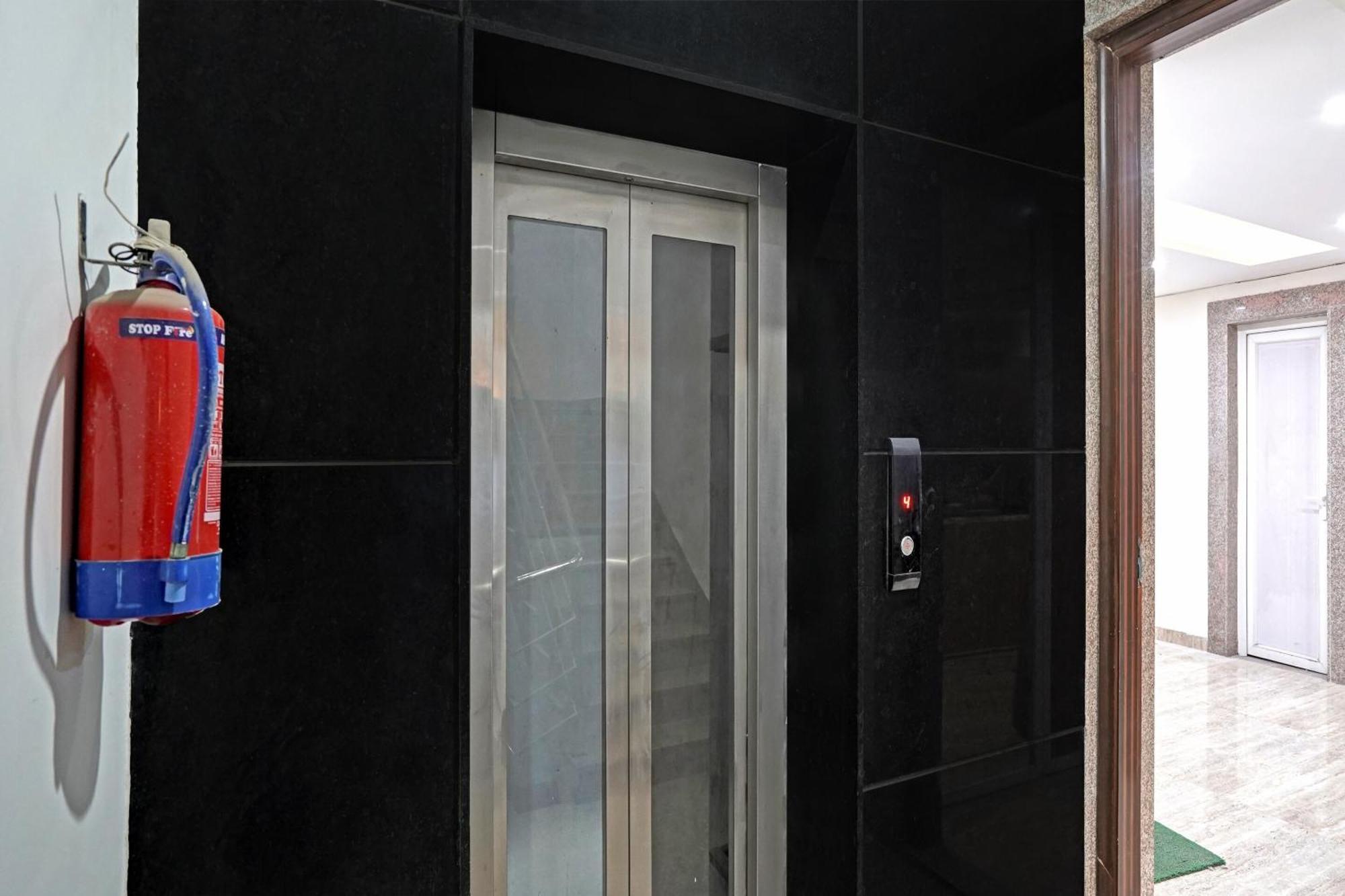 Hotel Townhouse 1135 Bellmore 3*