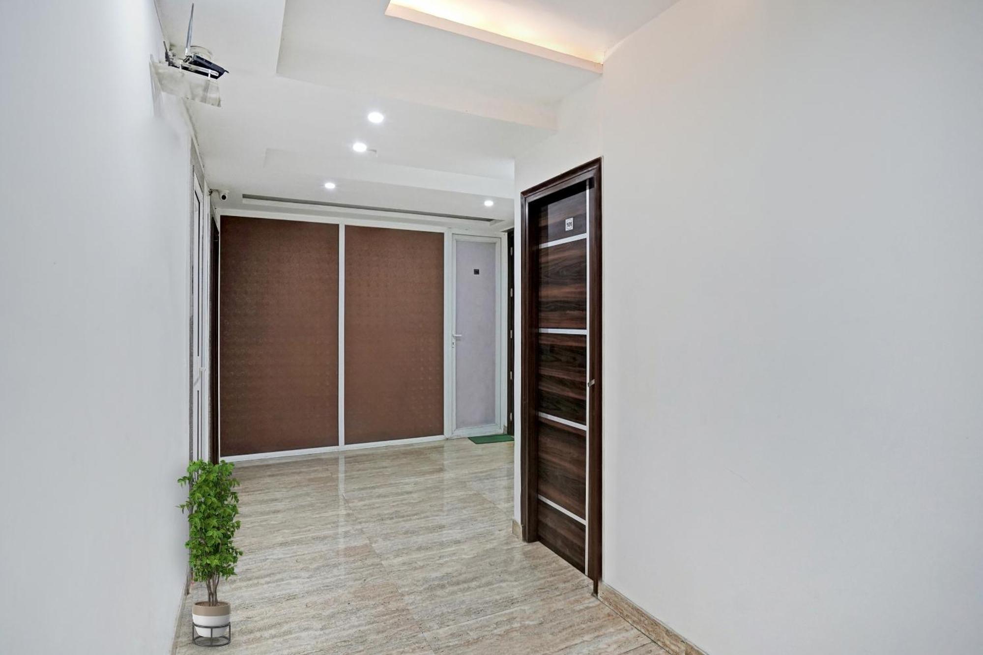 Townhouse 1135 Bellmore Hotel Gurgaon