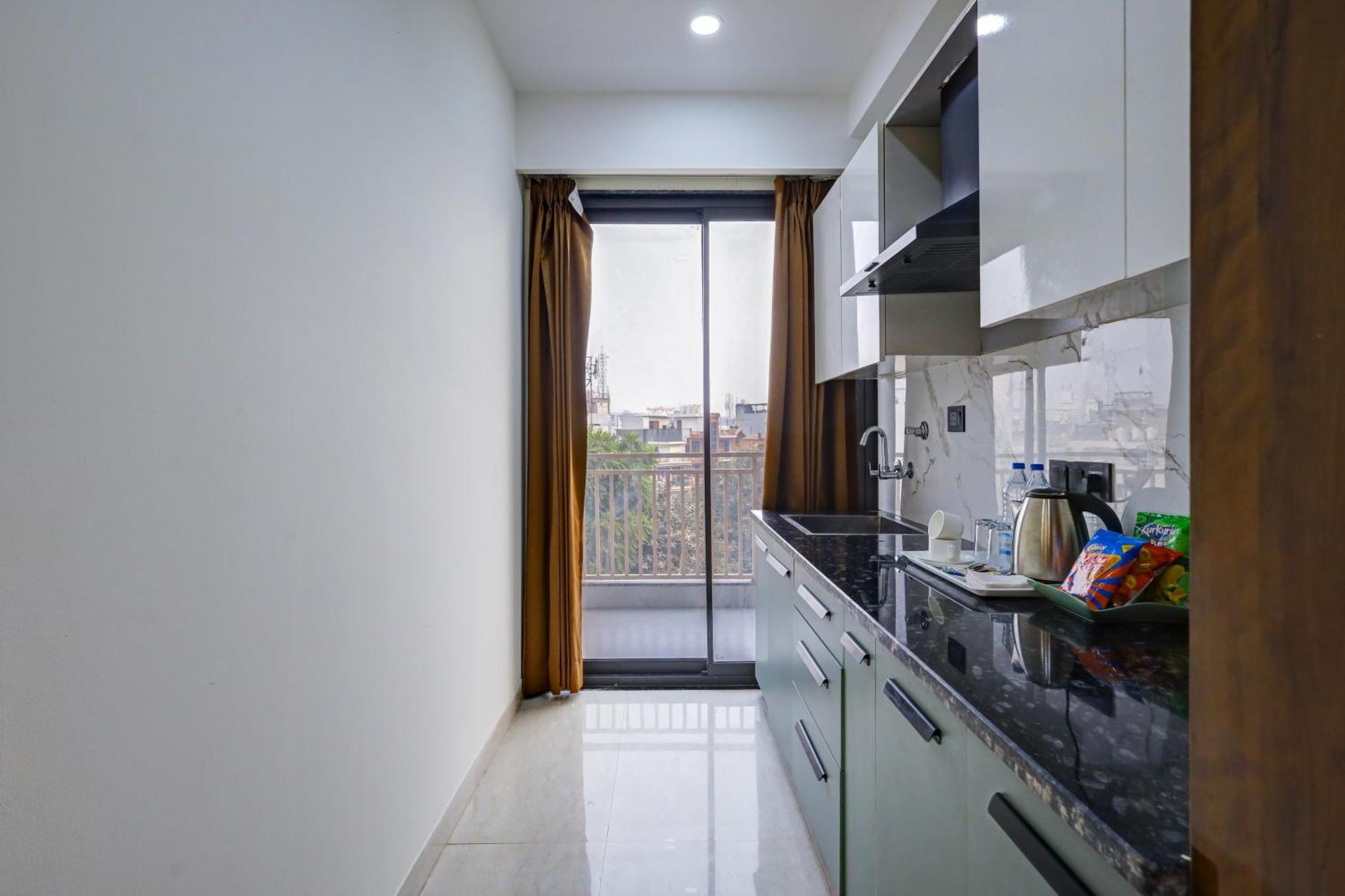 Hotel Royal Residency - Medanta Gurgaon