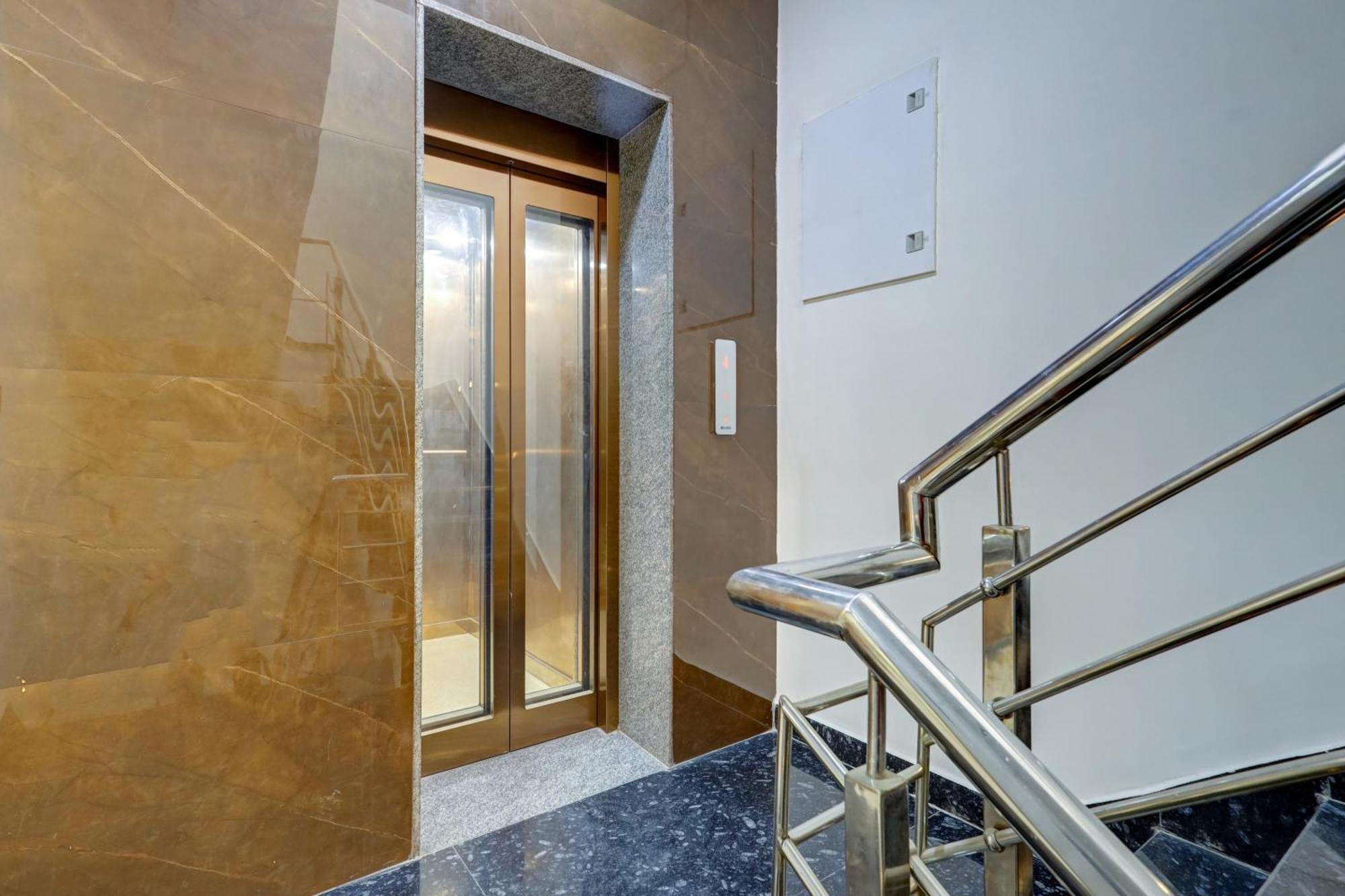 Royal Residency - Medanta Hotel Gurgaon