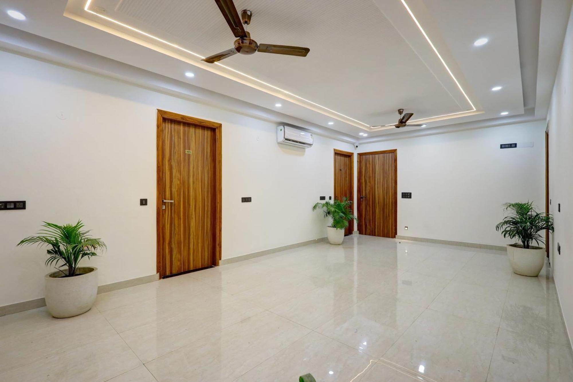 Royal Residency - Medanta 3*