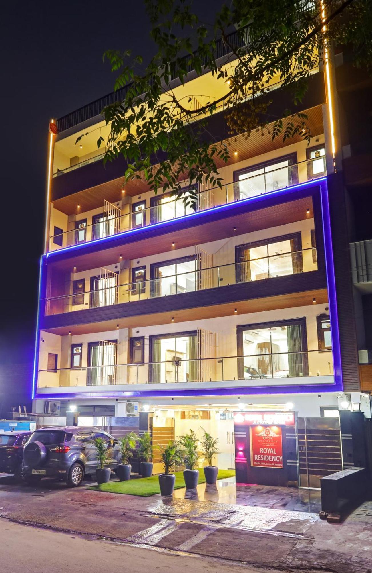 Royal Residency - Medanta Hotel