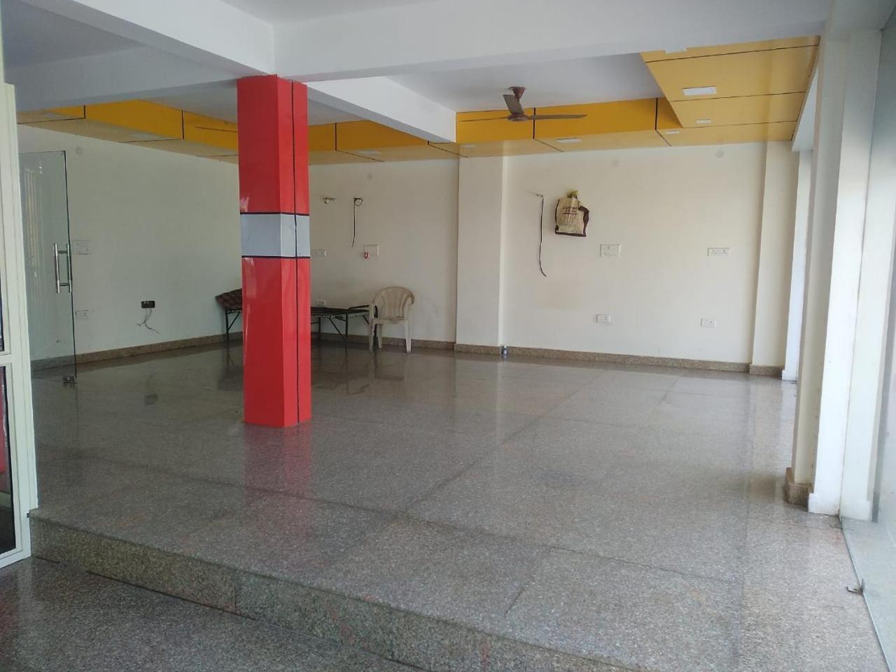 Palace 2* Gurgaon