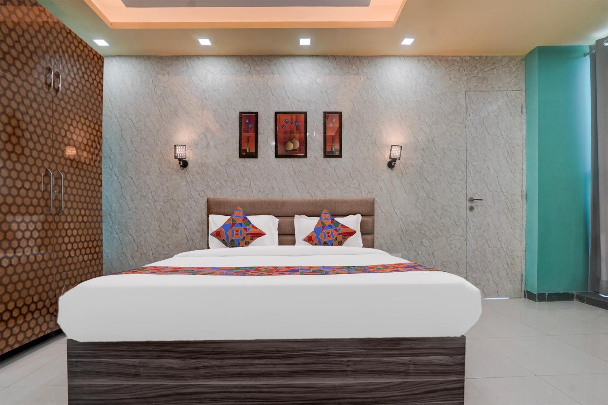 Fabhotel Sky Gurgaon