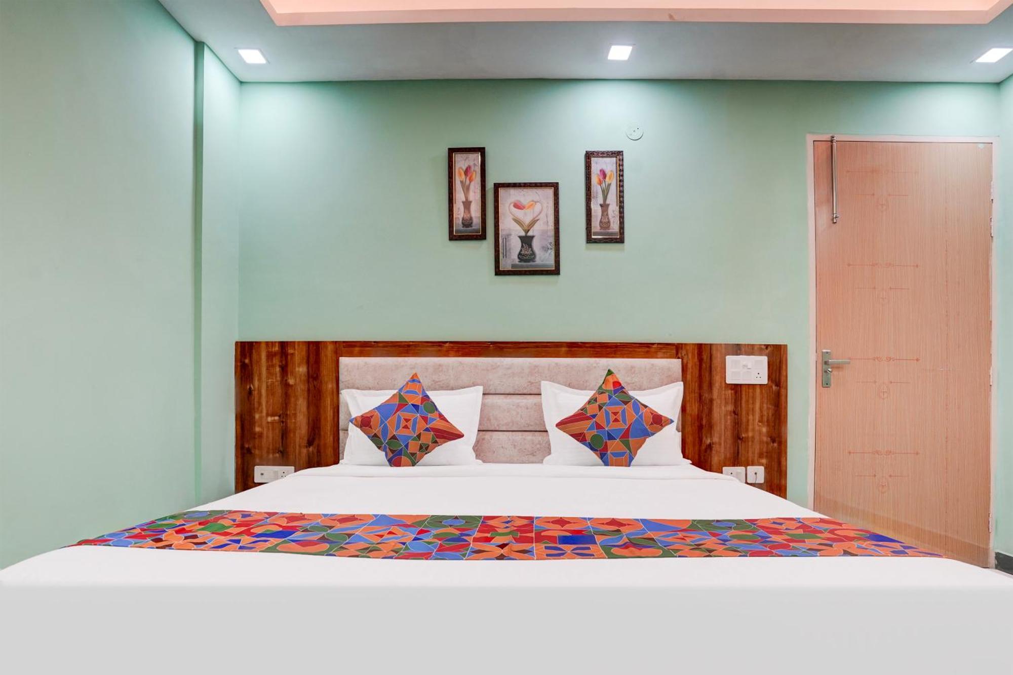 Fabhotel Sky Gurgaon