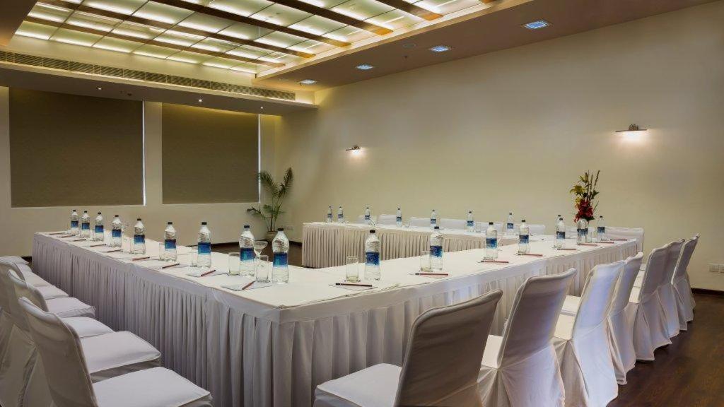 Club Florence Hotel Gurgaon