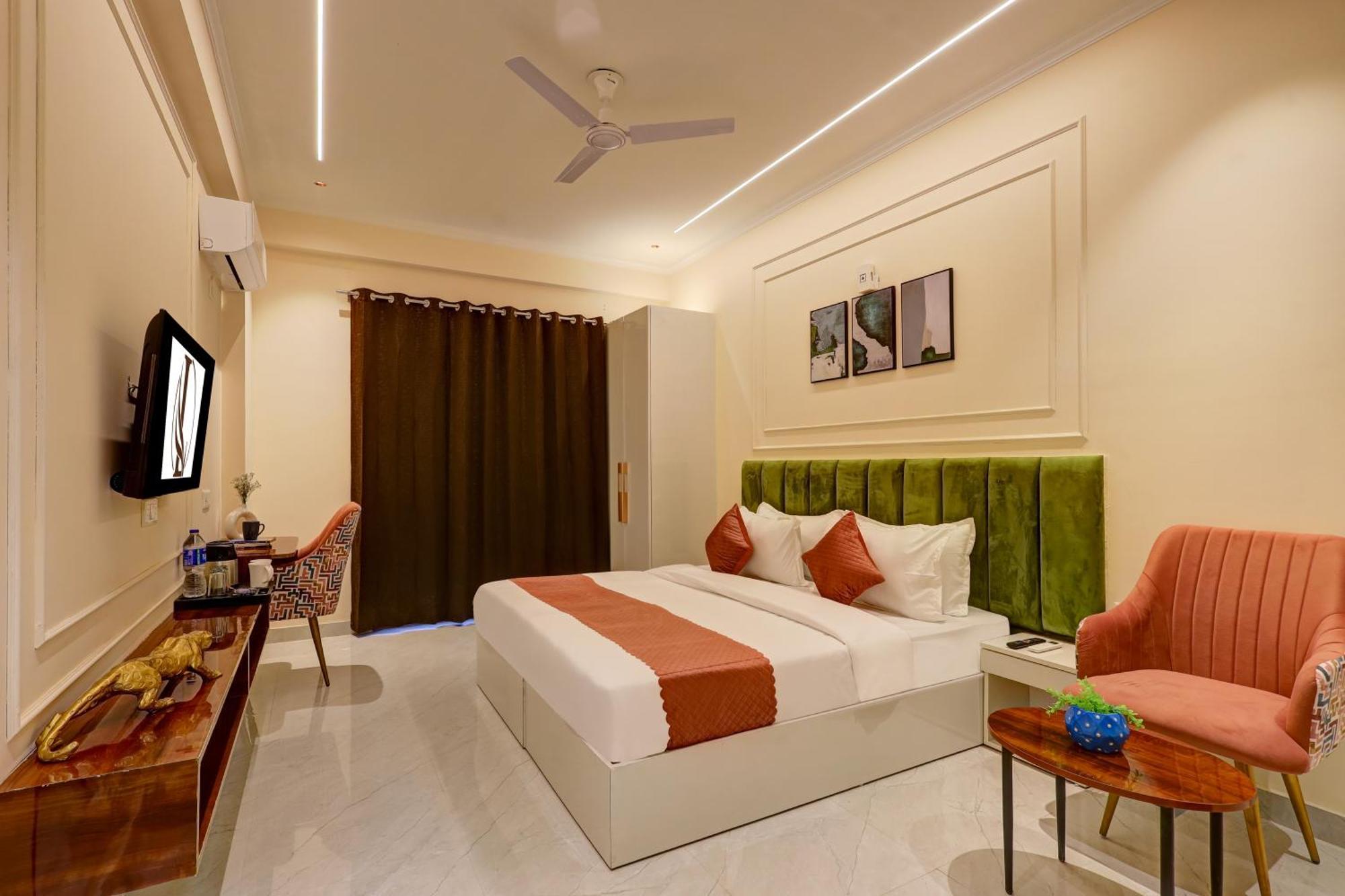 Limewood - Crystal Gurgaon