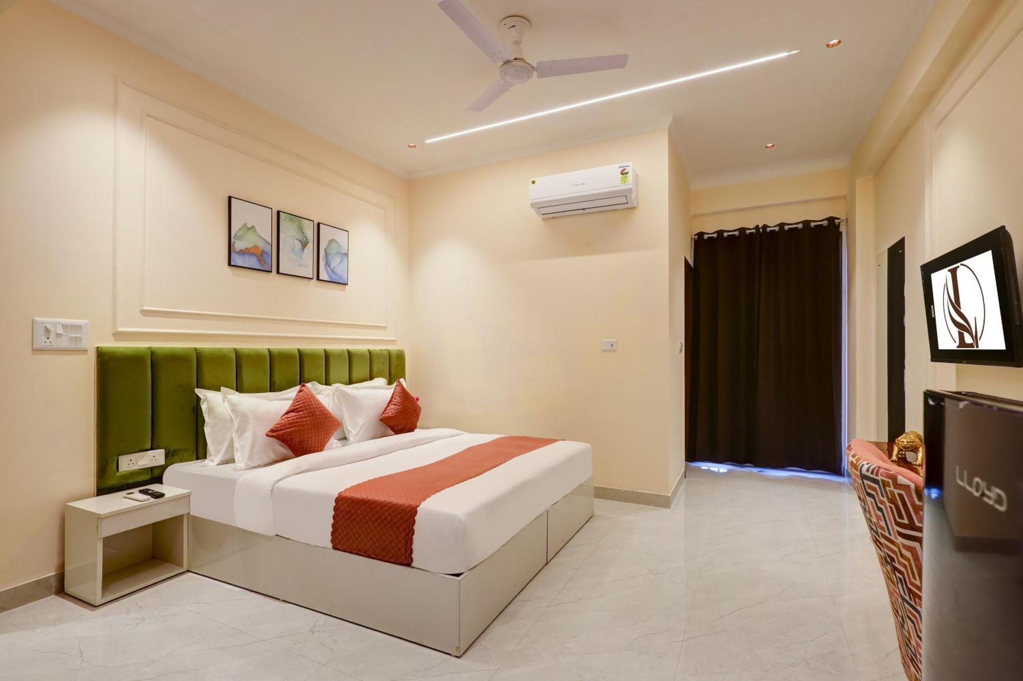 Limewood - Crystal Gurgaon