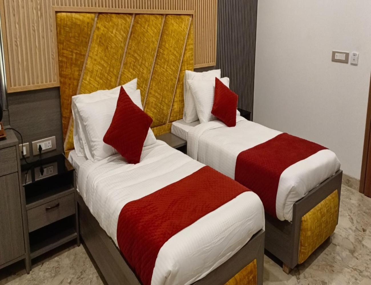 Haris Court- Cyber Hub Hotel Gurgaon