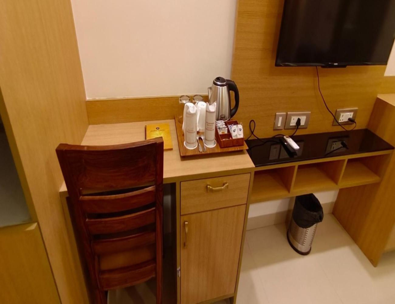 Haris Court- Cyber Hub 3* Gurgaon