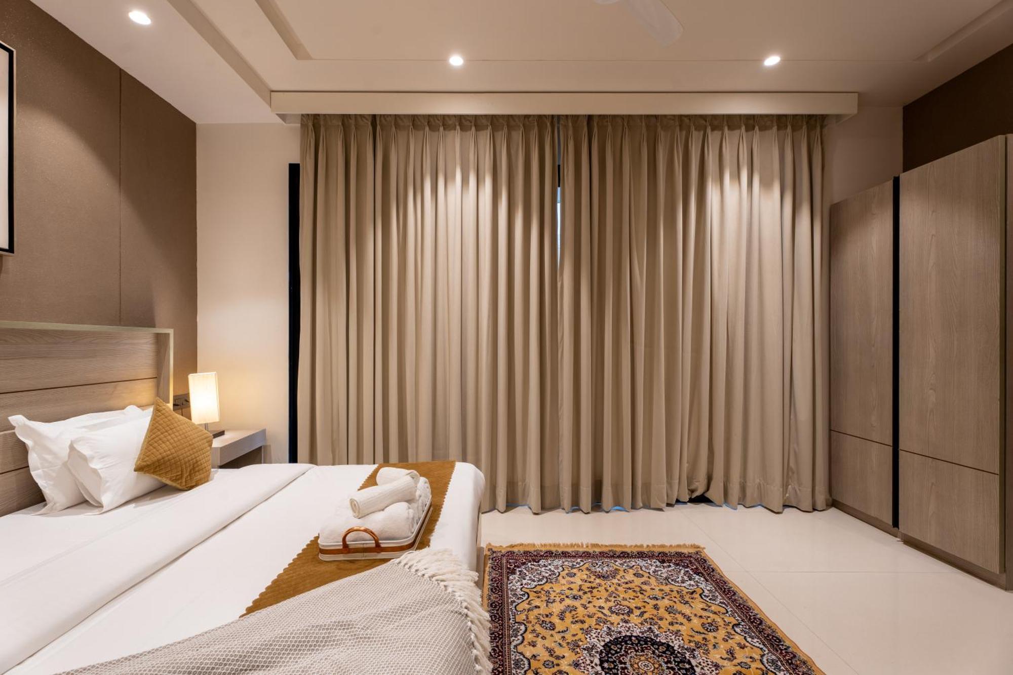 Hotel The Lodgers Luxury Near Golf Course Road 4*