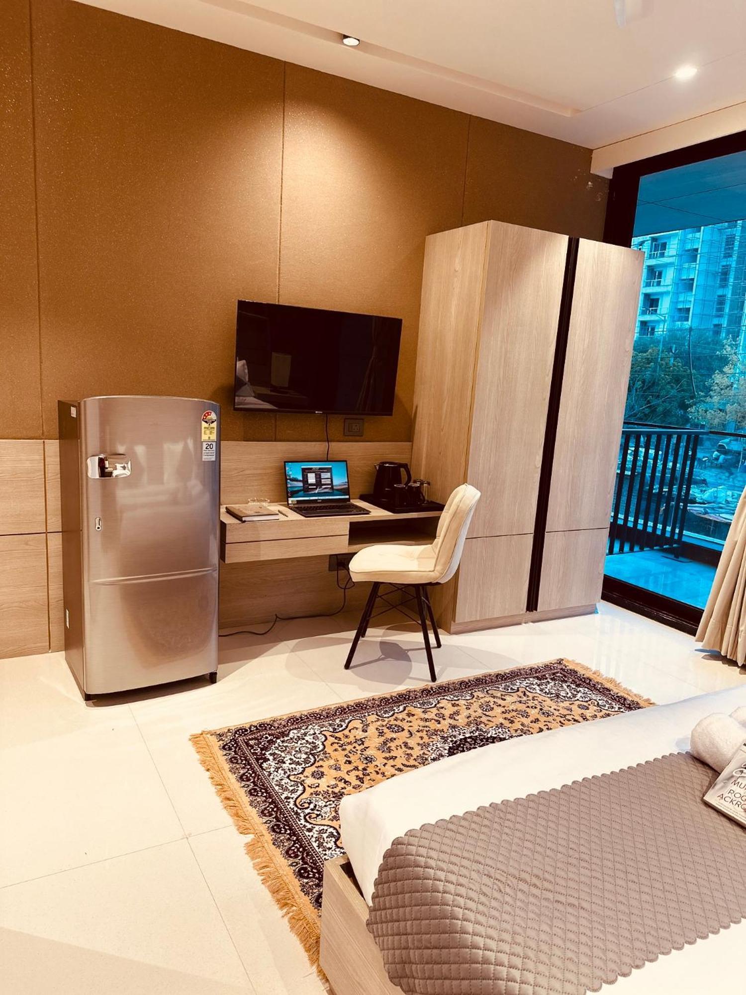 The Lodgers Luxury Near Golf Course Road Gurgaon