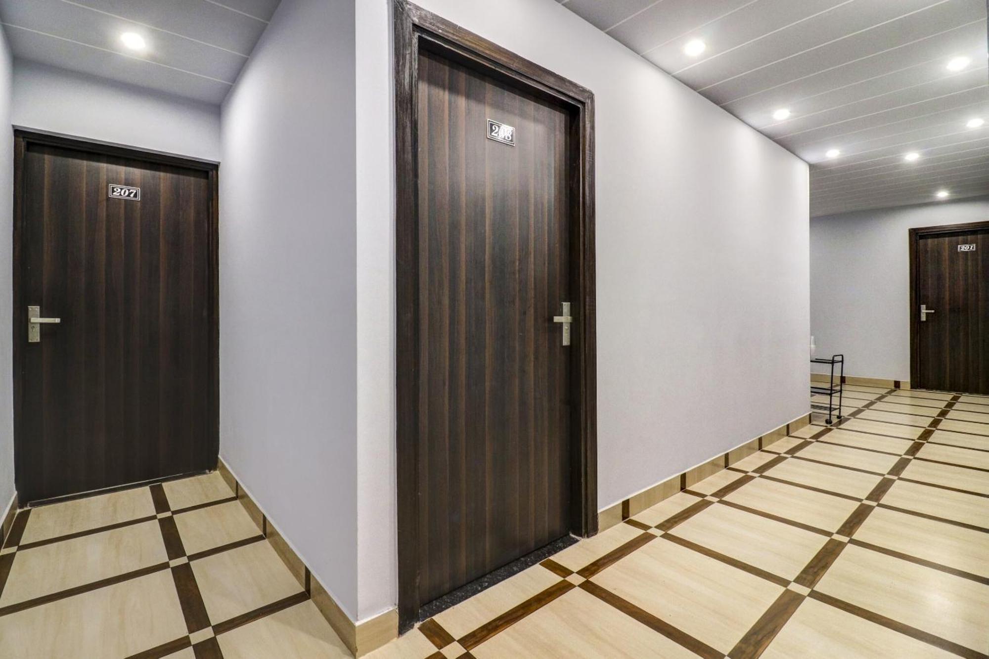 O Rk Residency Hotel