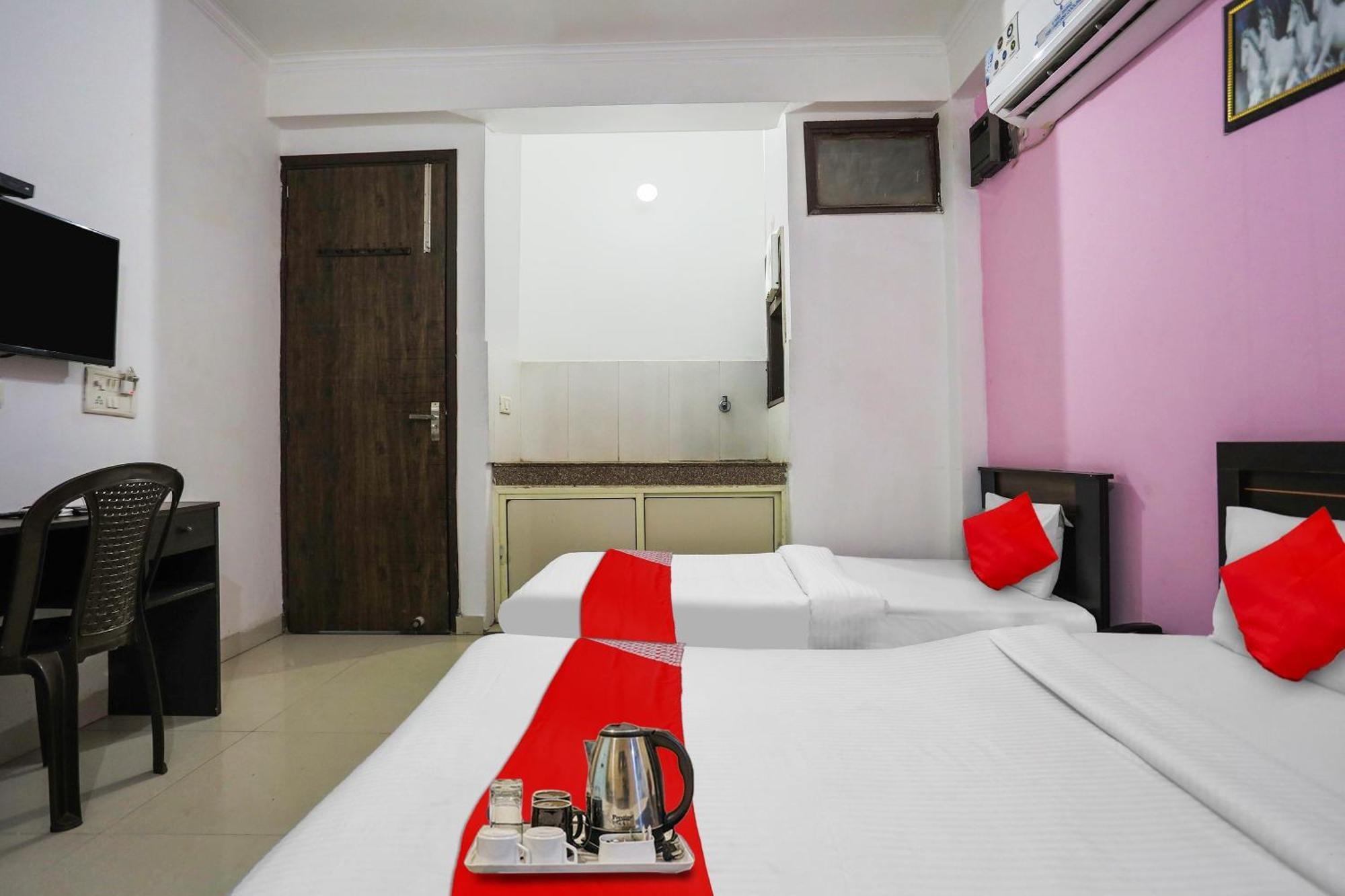 Capital O Ram Krishna Residency Near Artemis Hospital Hotel