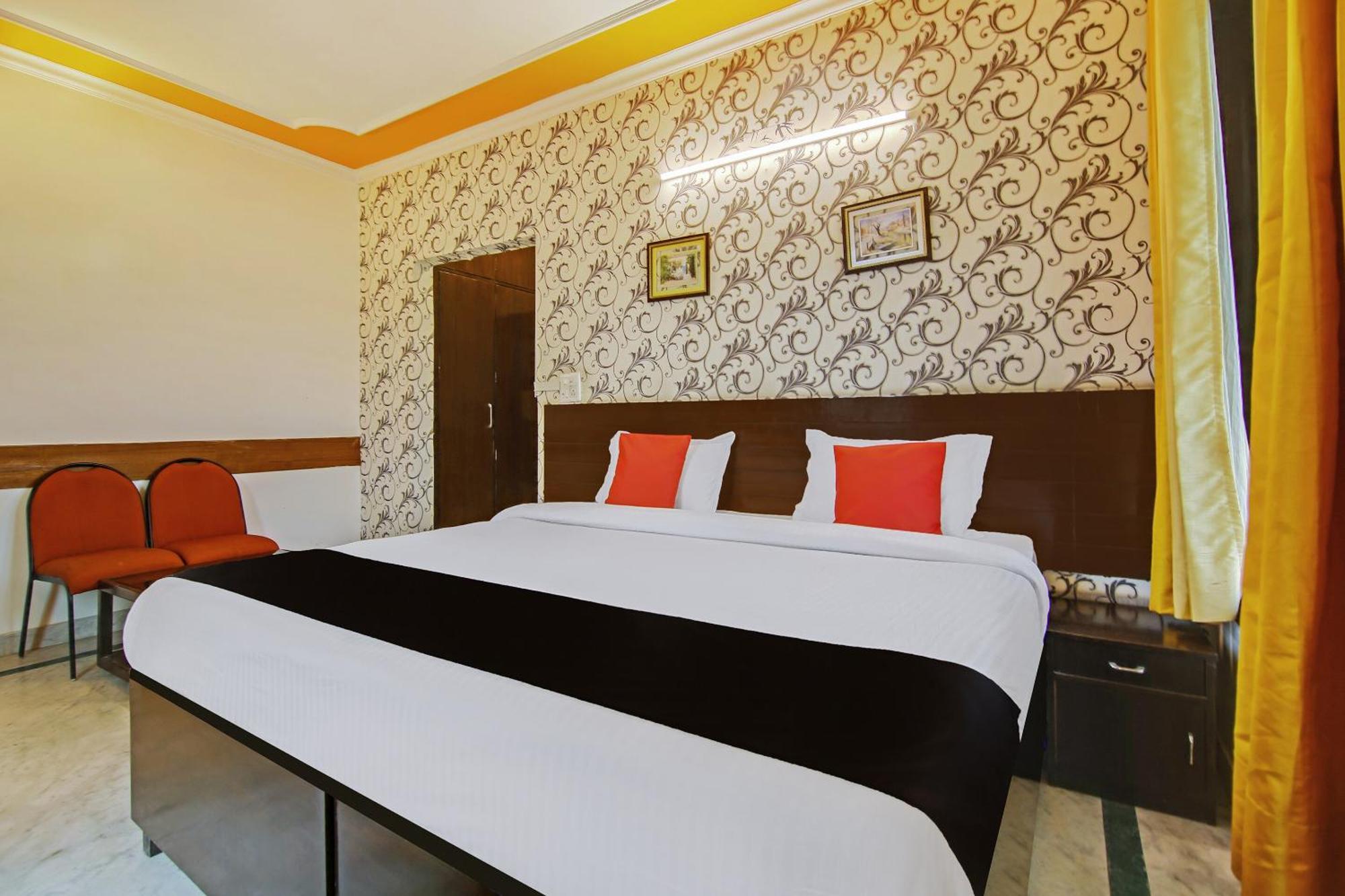 Hotel Capital O Tipsyy Near Aravali Biodiversity Park Gurgaon