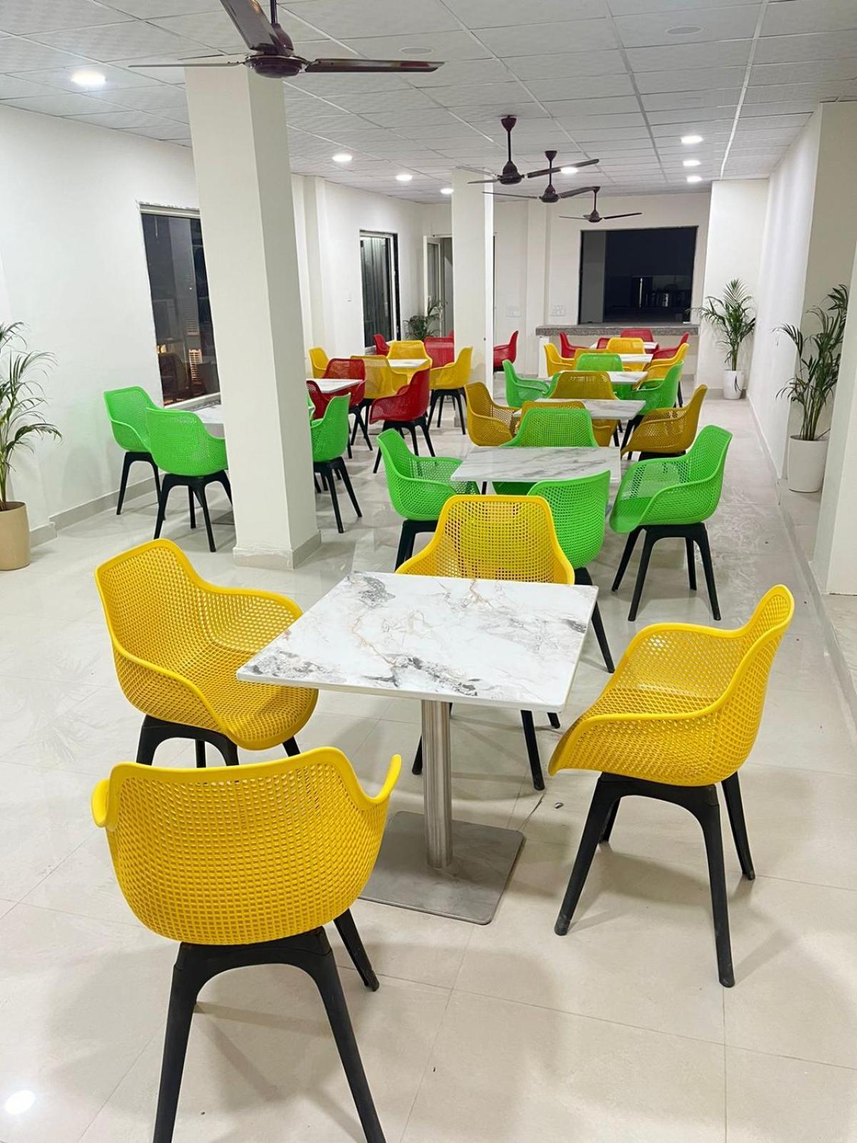 Hotel Apna Homes & I Gurugram I Sector-71 Gurgaon