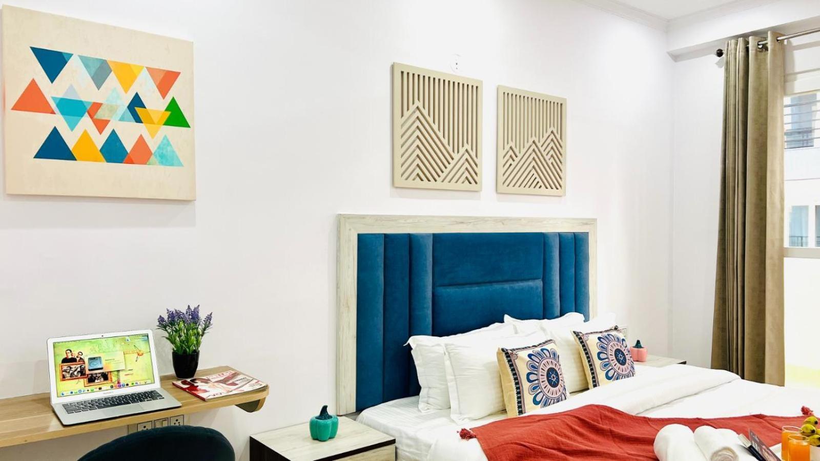 Zen - Golf Course Road Hotel 4*