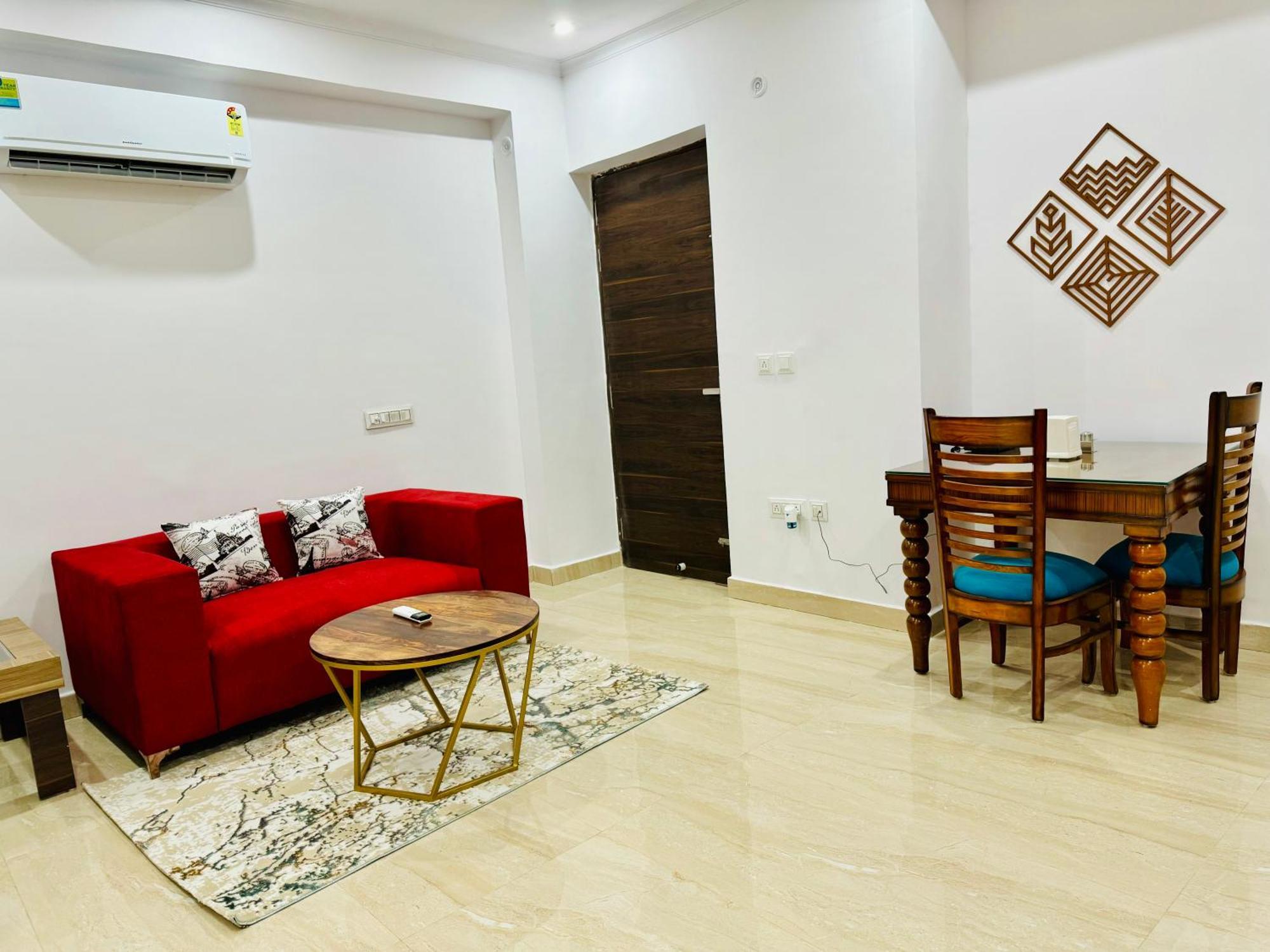Zen - Golf Course Road 4*
