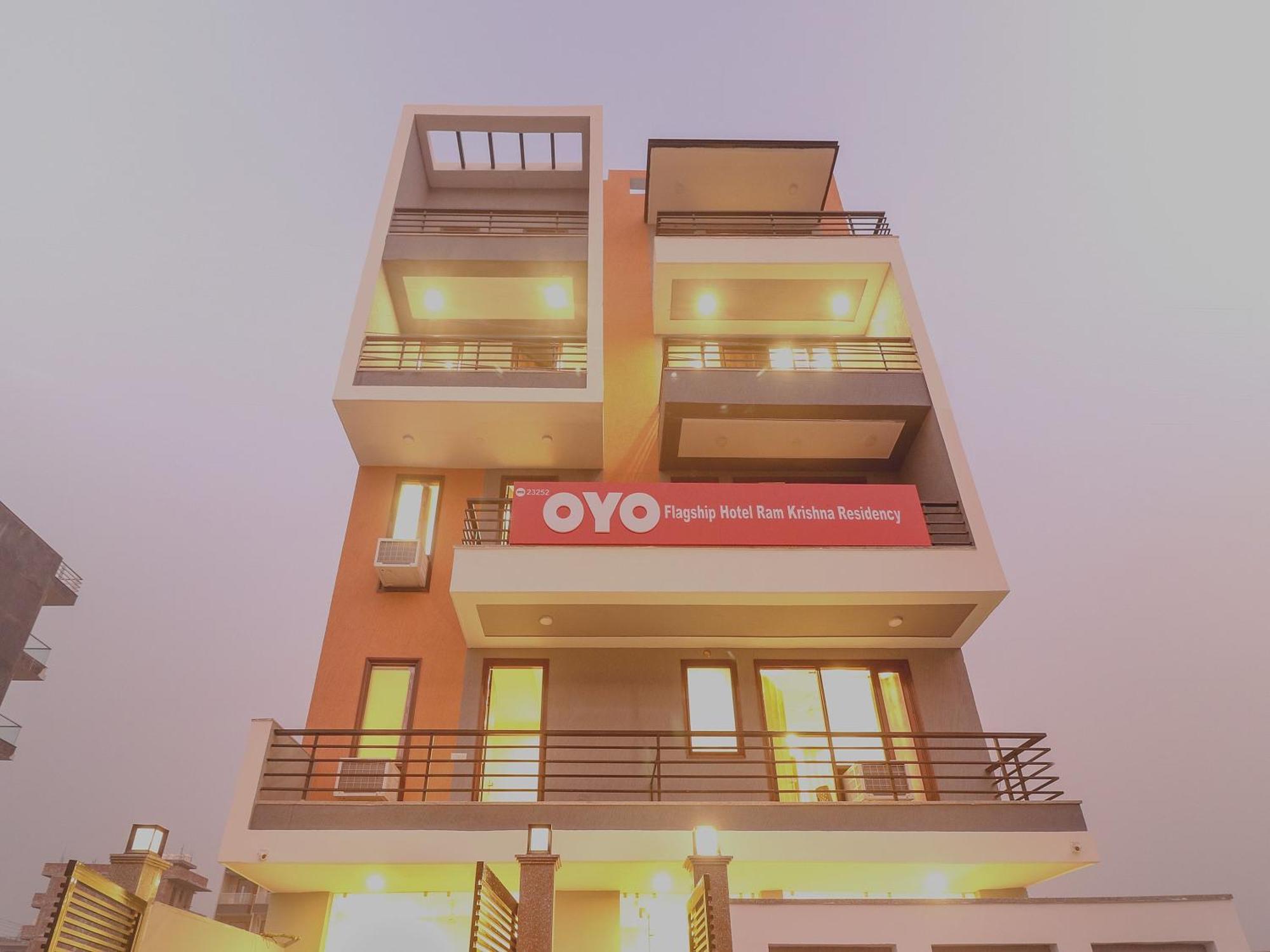 Super O Comfort Residency Near Artemis Hospital 4* Gurgaon