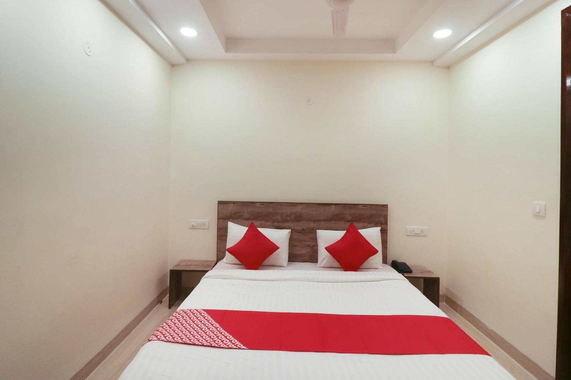 Hotel Super O Comfort Residency Near Artemis Hospital Gurgaon