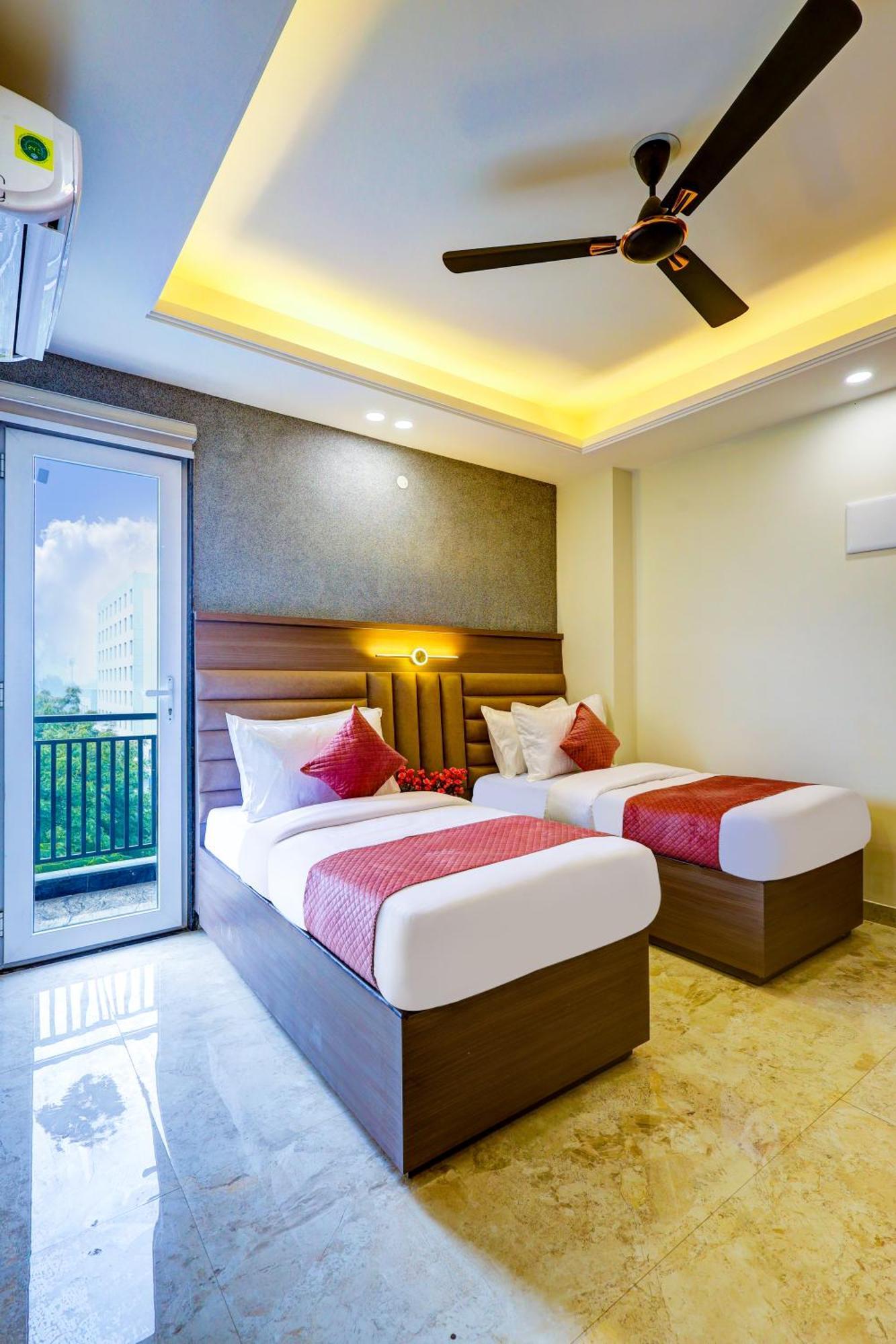 Limewood Near 32nd Avenue Gurgaon
