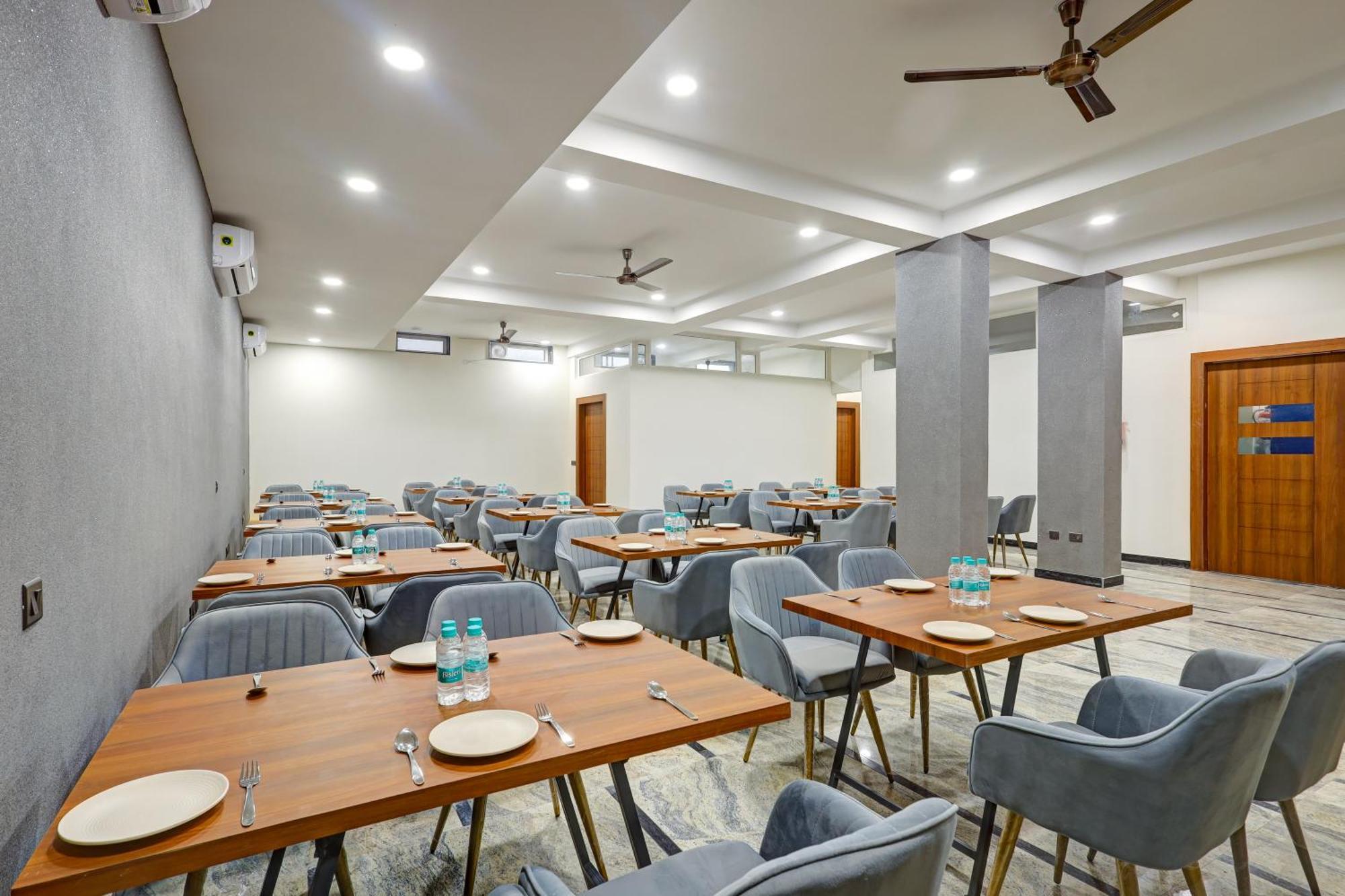 Limewood Near 32nd Avenue Hotel 3*