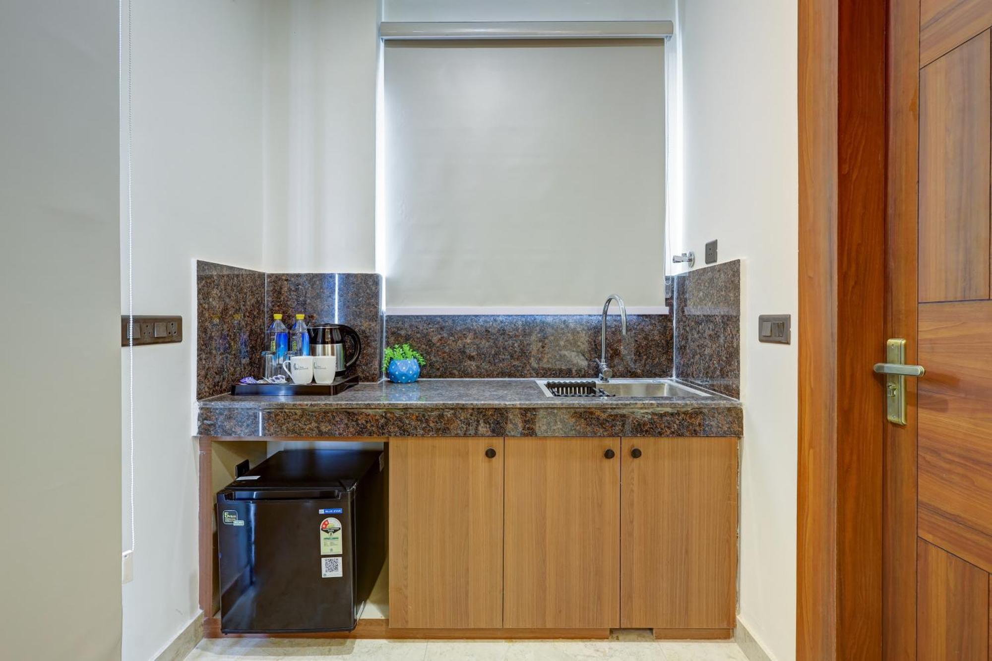 Limewood Near 32nd Avenue Hotel 3*