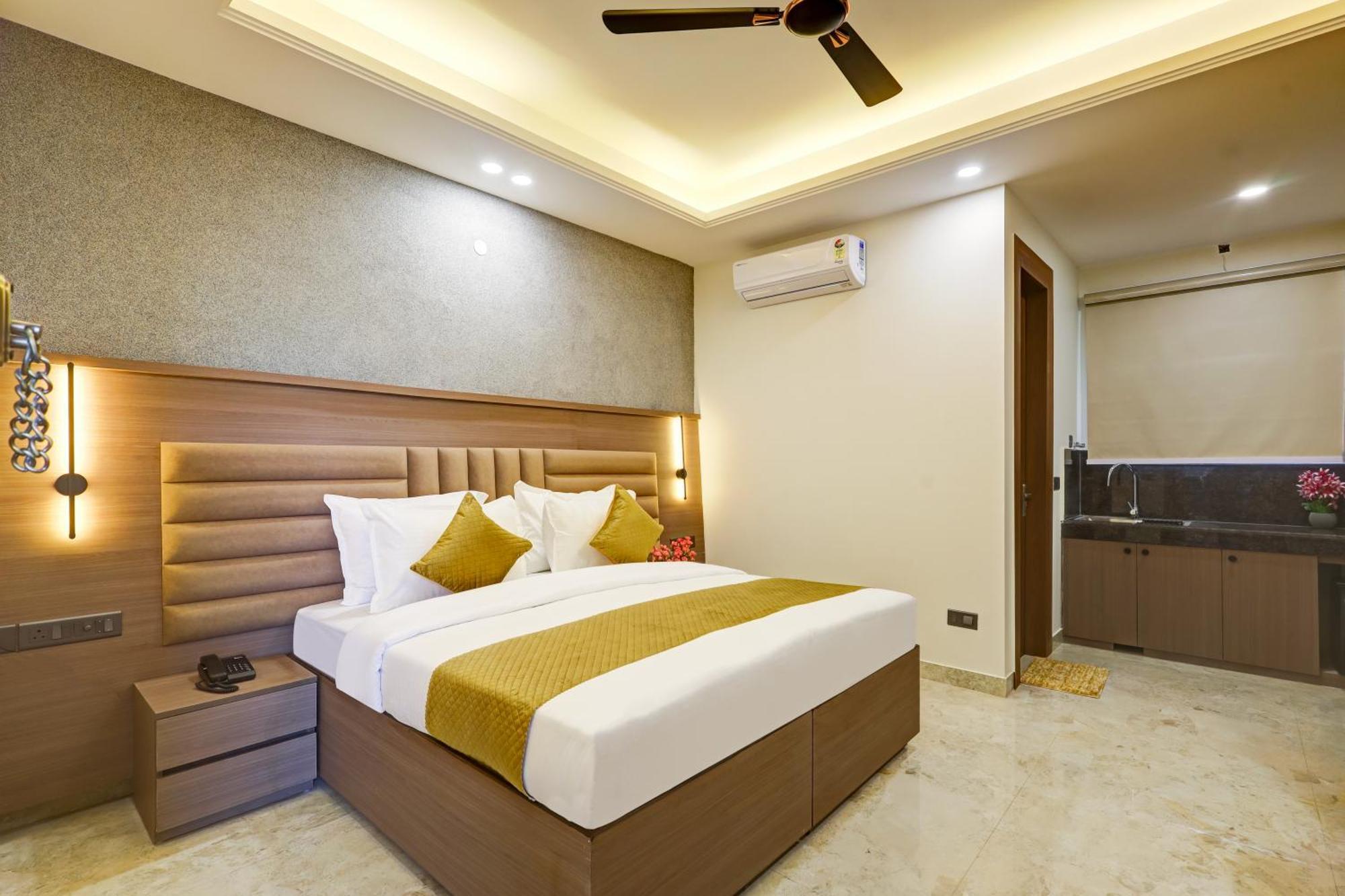 Limewood Near 32nd Avenue Hotel 3*