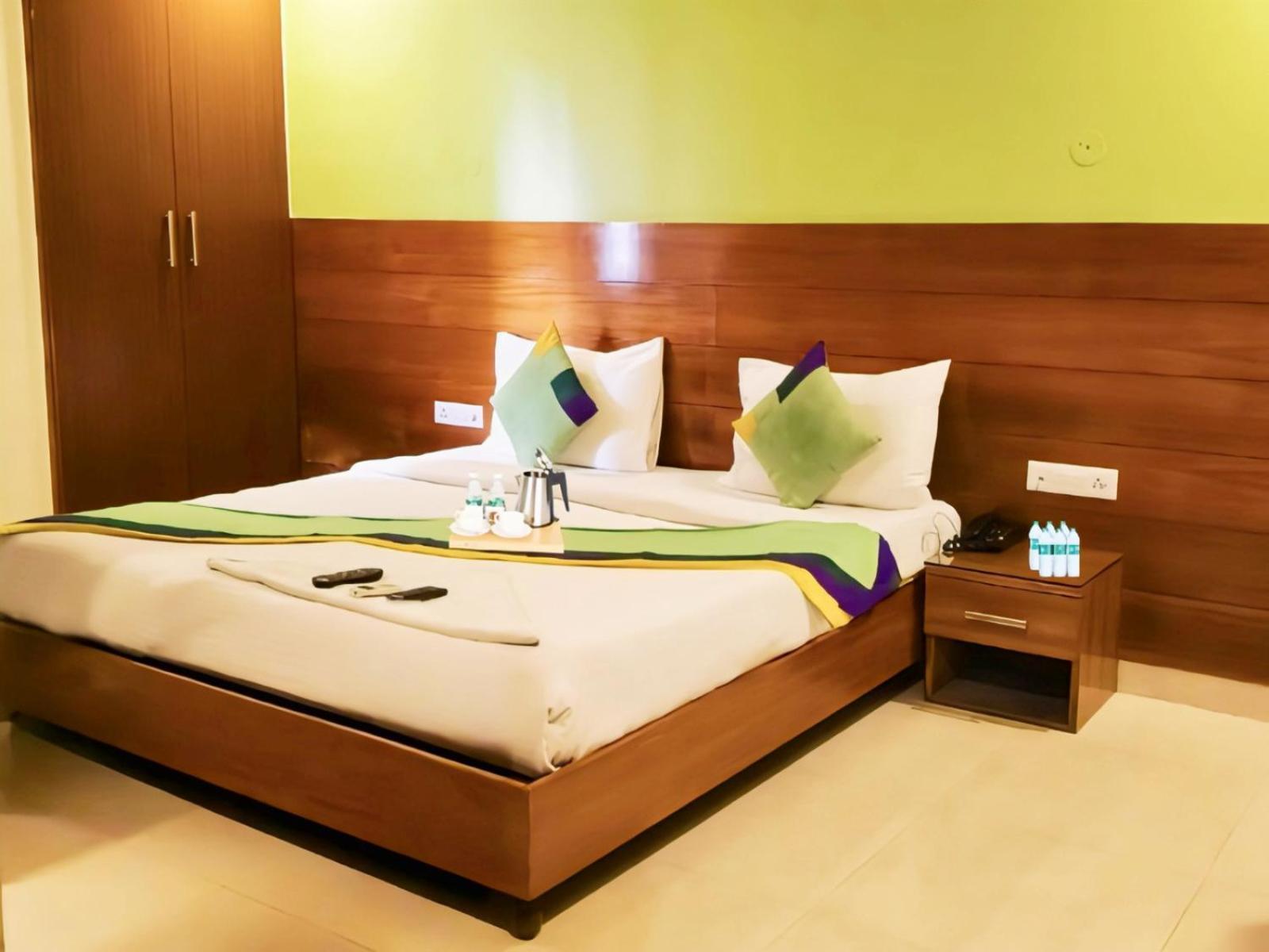 Aroha Stayinn Aroma -gurgaon Sector 47 *