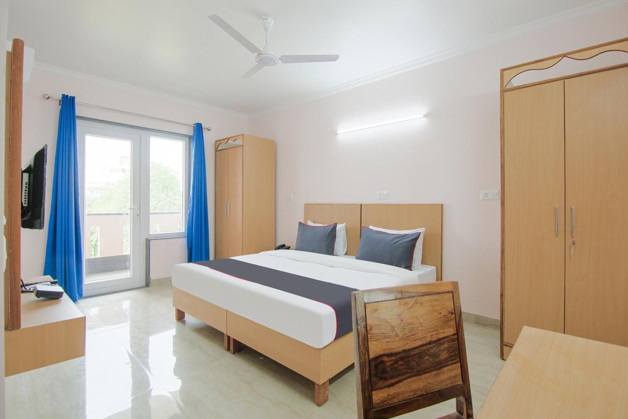O Yours Hotel