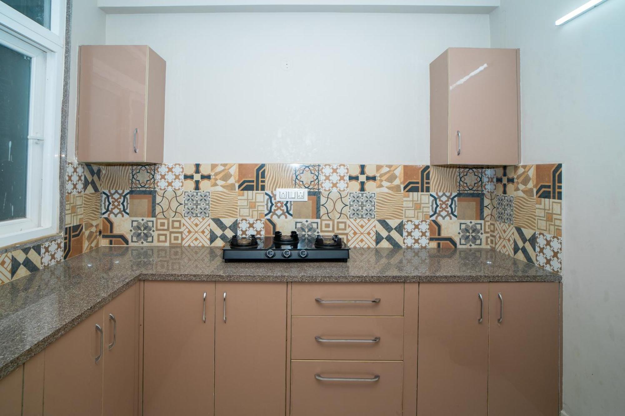 Bed & Breakfast Aster Homes I 2bhk I Sec-39 I Near Medanta *