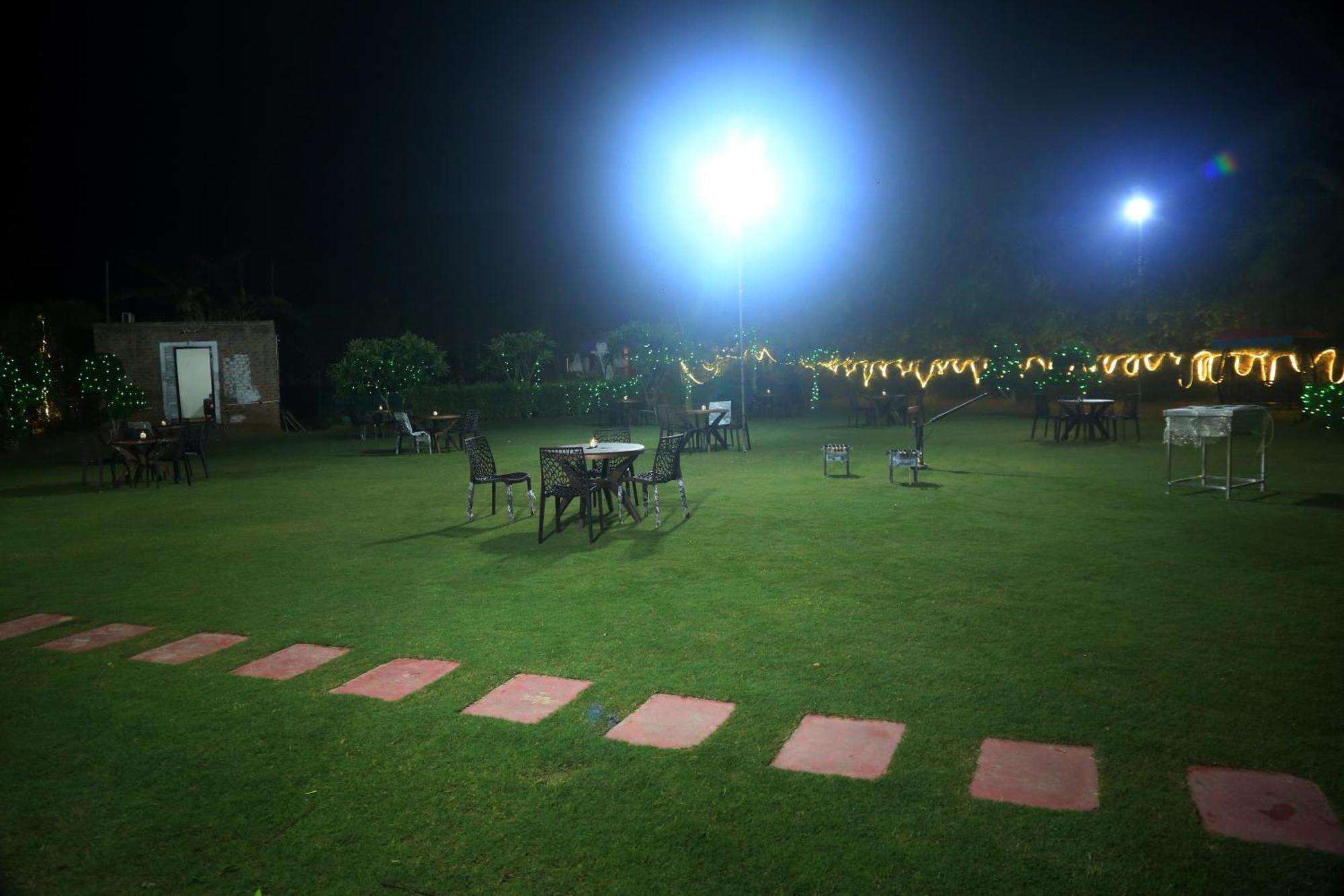 Royal Lawns Villa *