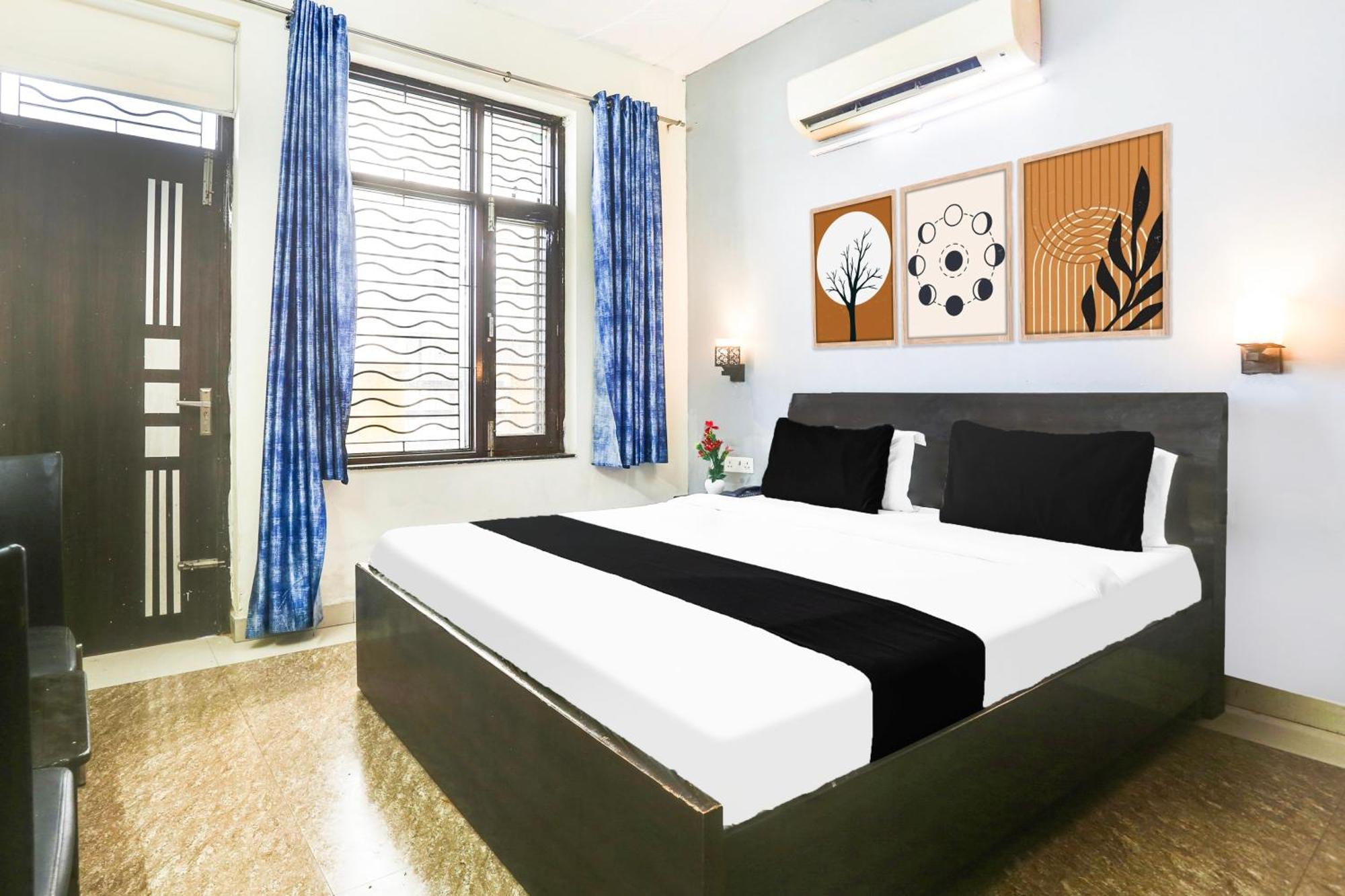 Hotel Super Collection O Sector 45 Near Huda Metro Station
