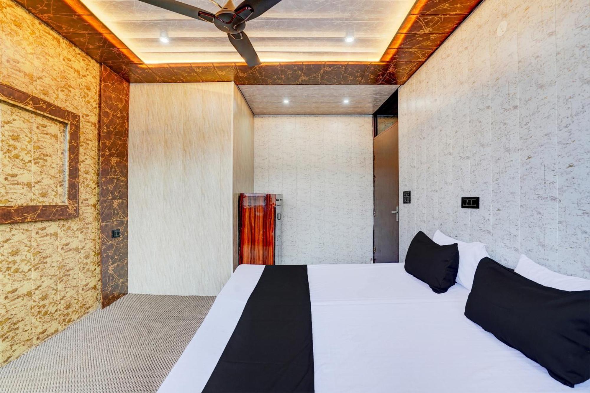 Hotel O Royal Hospitality