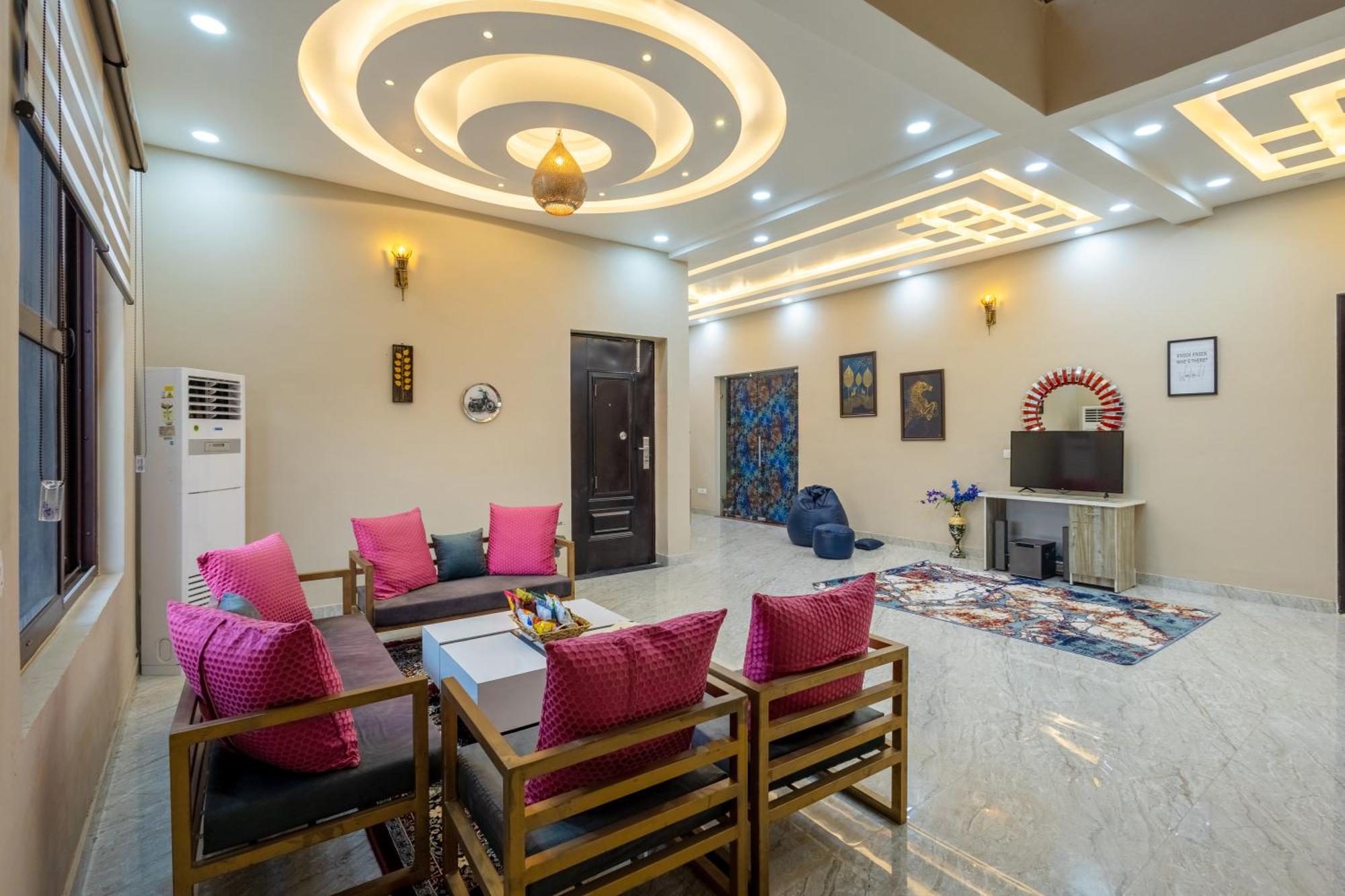 Elivaas Aarul 4 Bhk With Pvt Pool, Gazebo & Game Zone *
