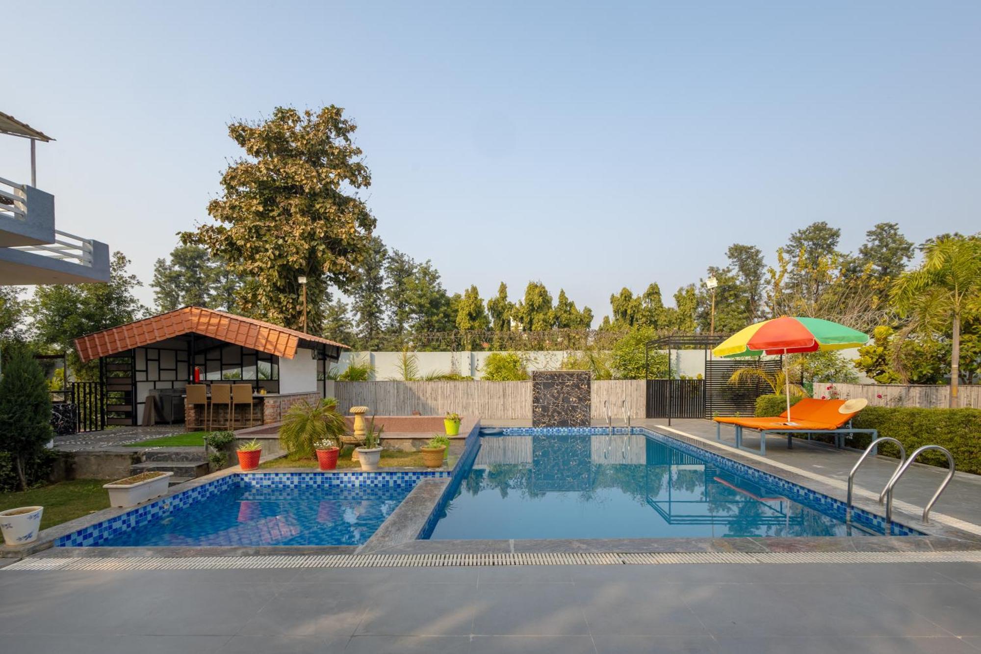 Elivaas Aarul 4 Bhk With Pvt Pool, Gazebo & Game Zone Villa