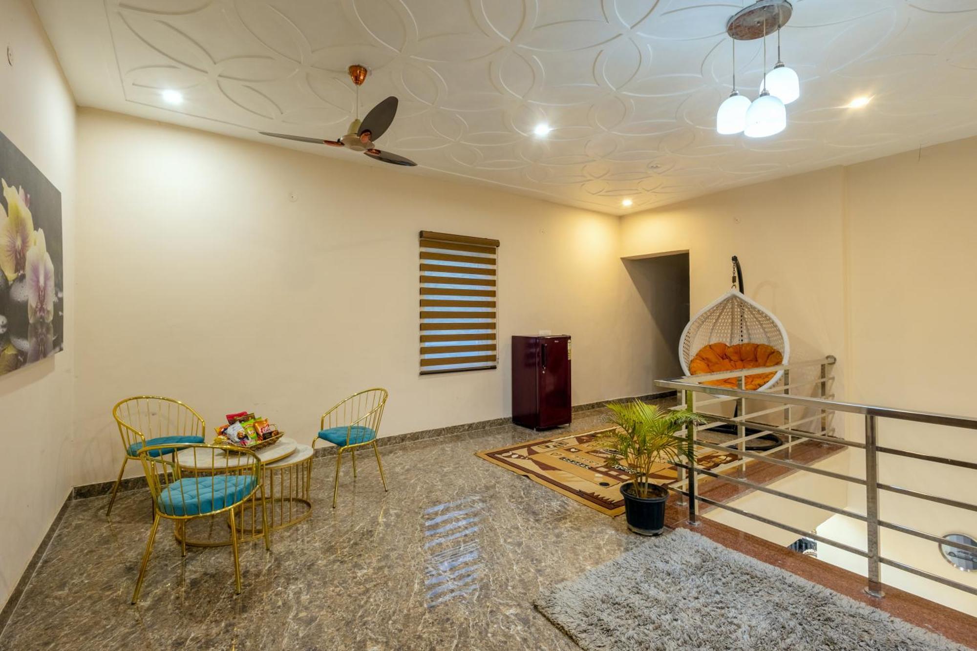 Elivaas Aarul 4 Bhk With Pvt Pool, Gazebo & Game Zone * Gurgaon