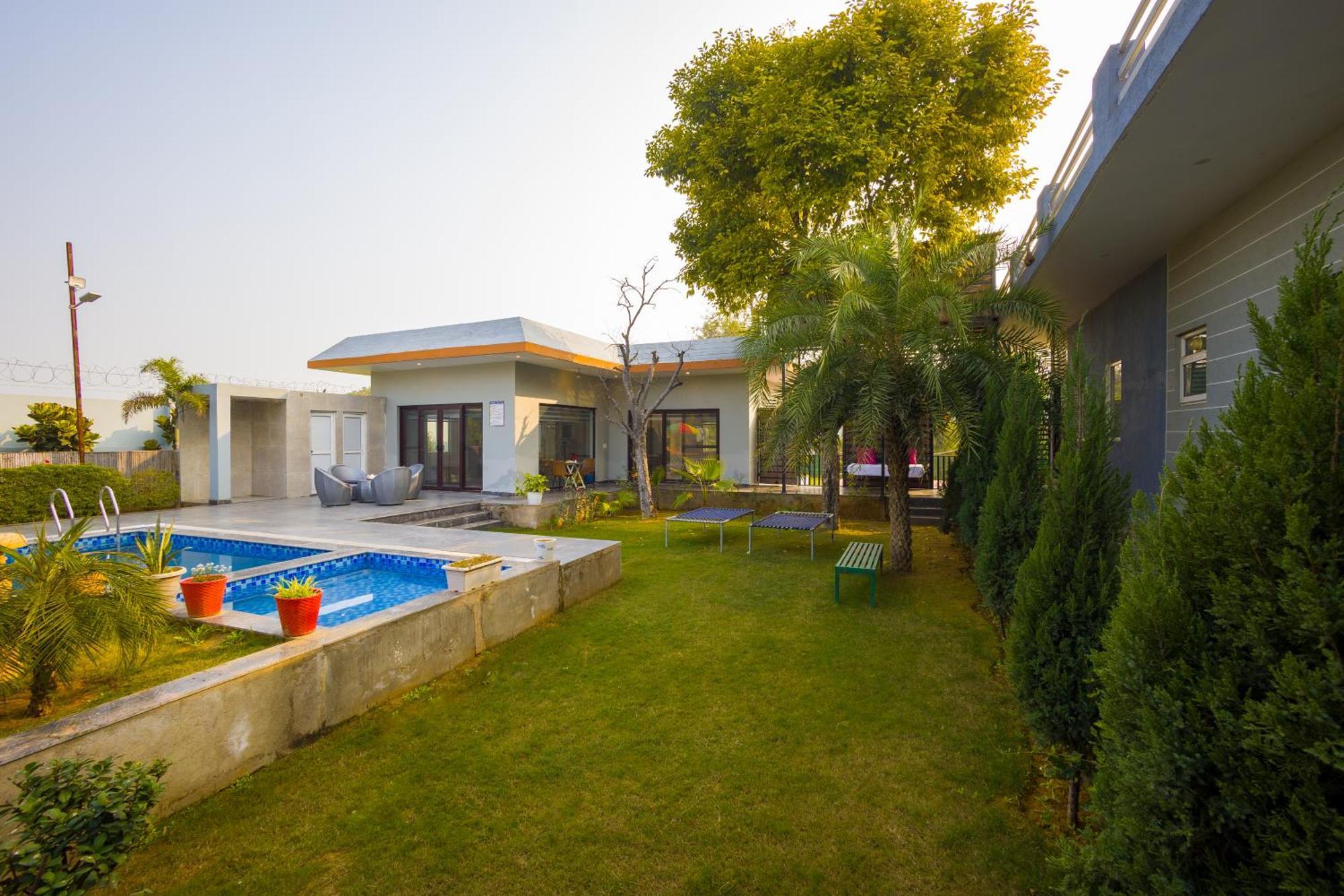 Villa Elivaas Aarul 4 Bhk With Pvt Pool, Gazebo & Game Zone Gurgaon