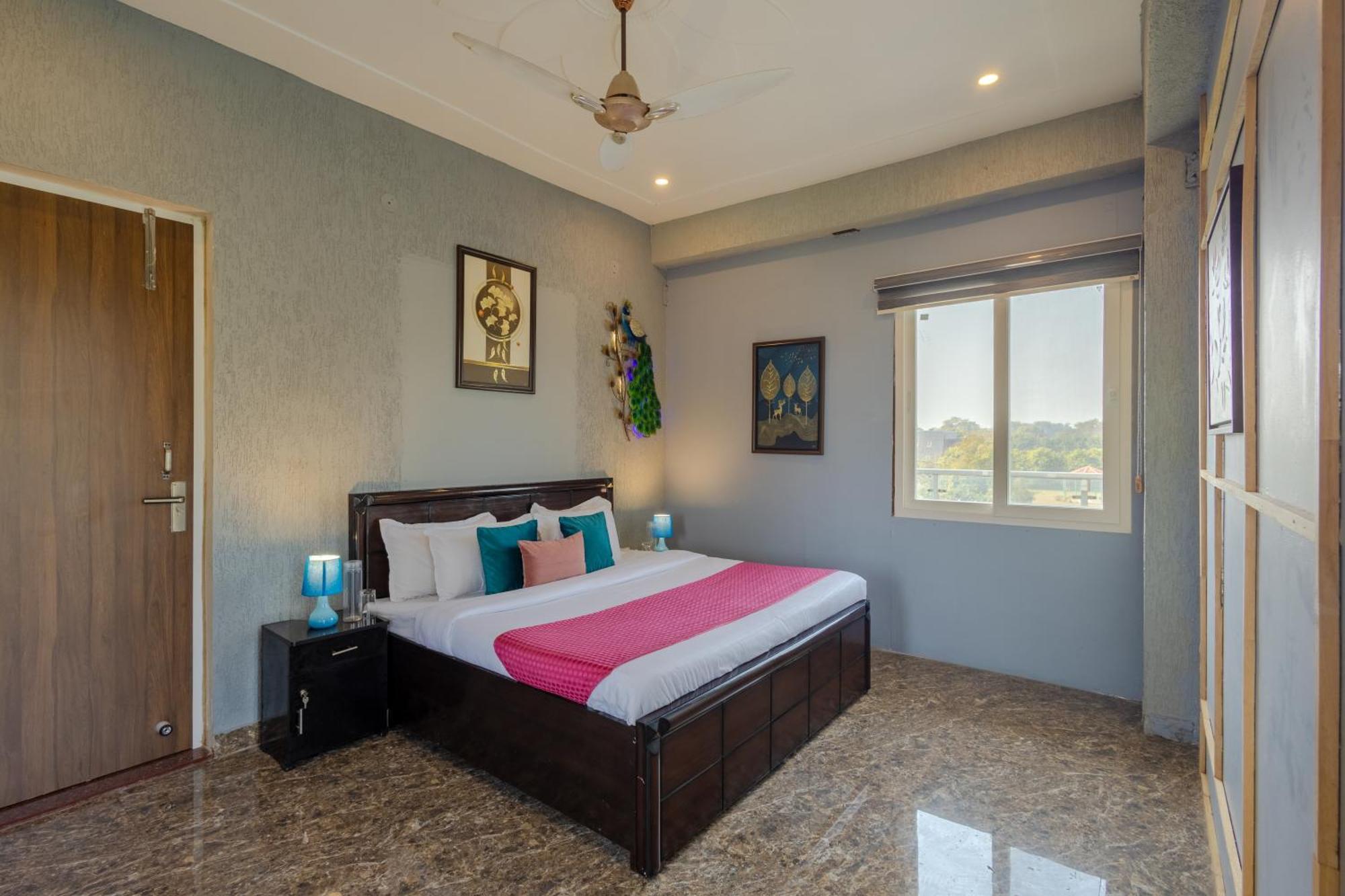Elivaas Aarul 4 Bhk With Pvt Pool, Gazebo & Game Zone *