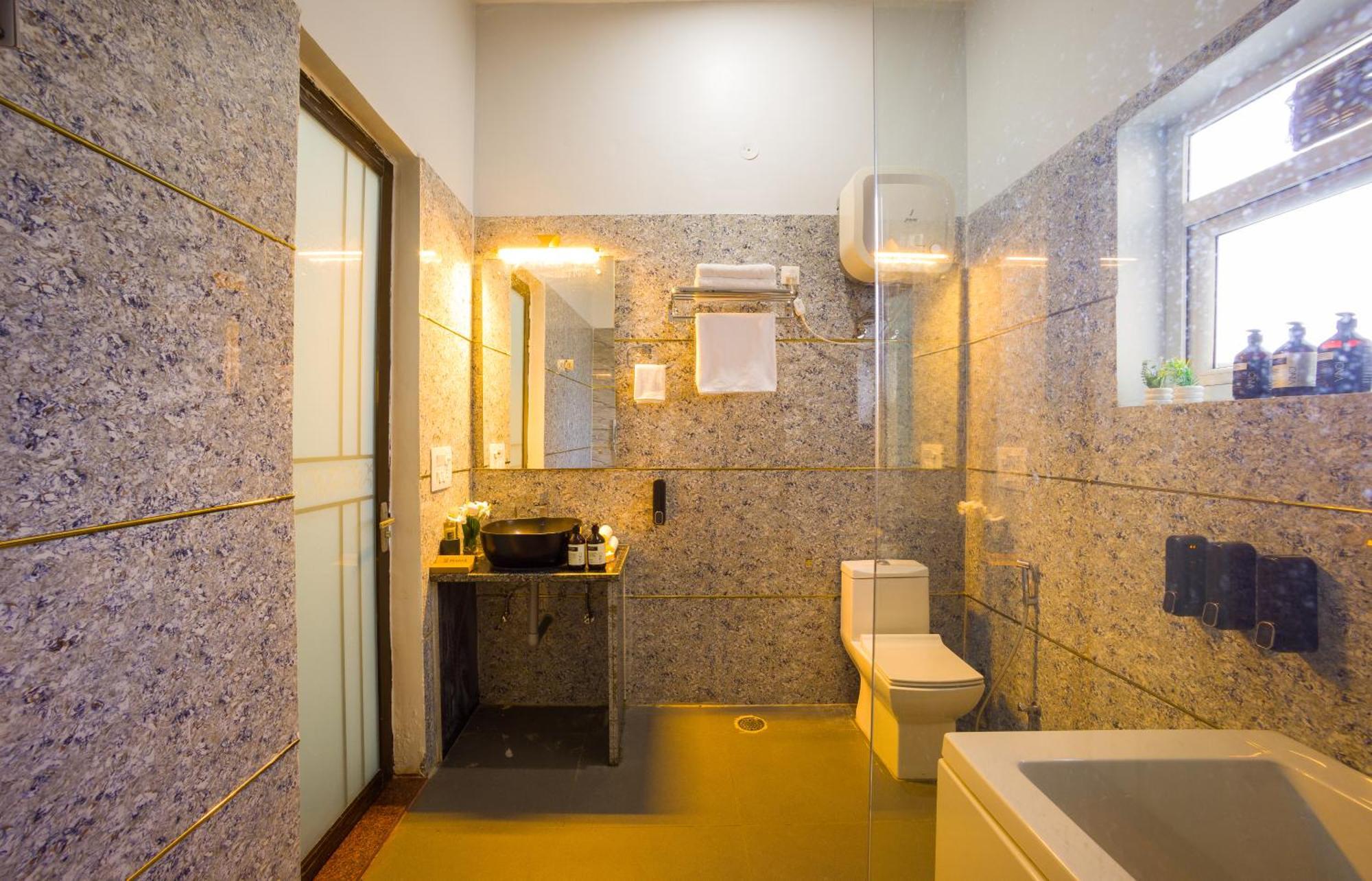 Elivaas Aarul 4 Bhk With Pvt Pool, Gazebo & Game Zone Villa *