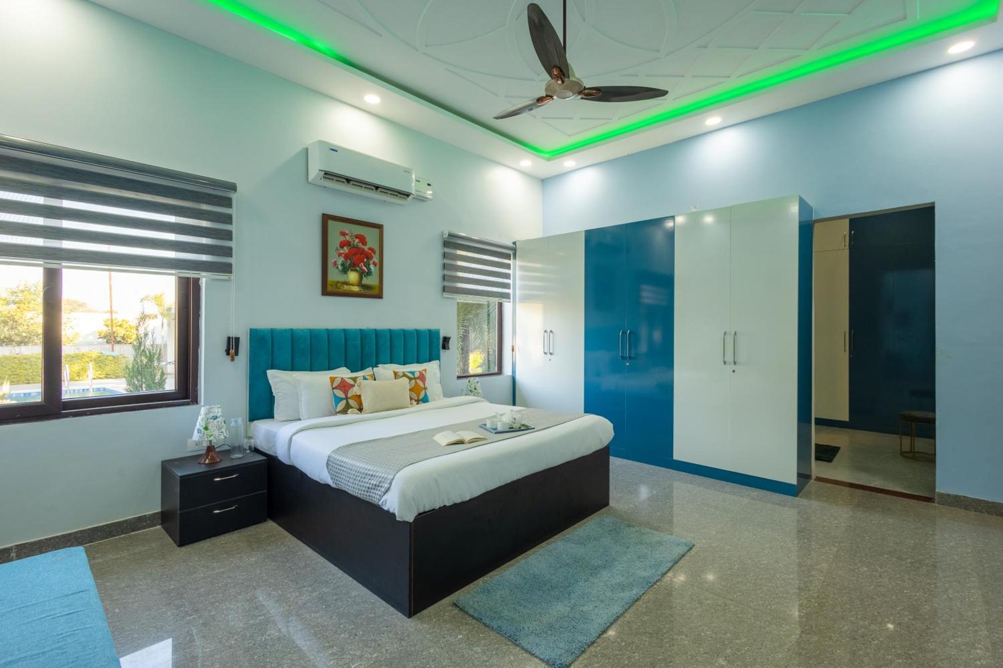Elivaas Aarul 4 Bhk With Pvt Pool, Gazebo & Game Zone Villa Gurgaon